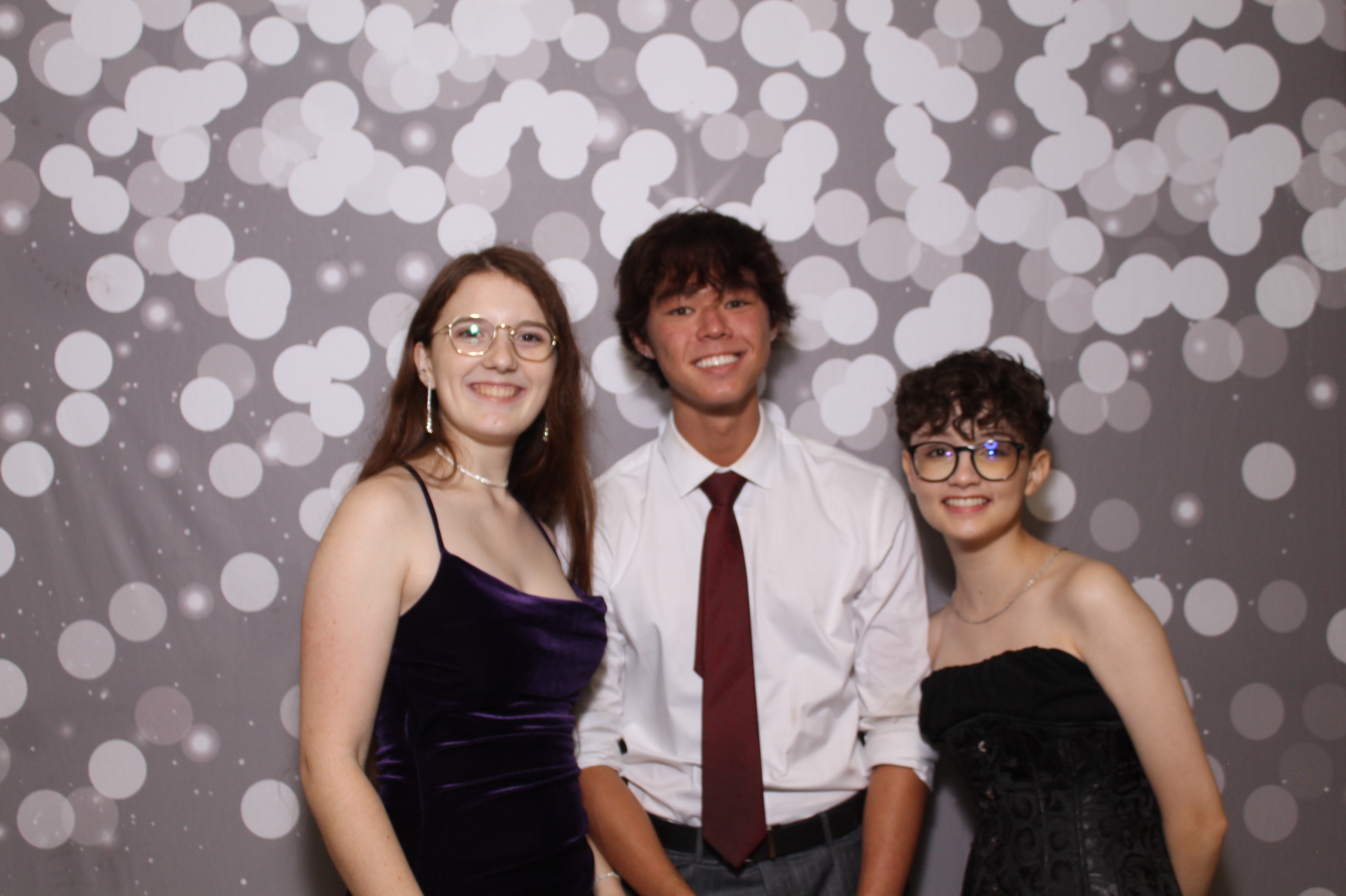 Walnut Hills Homecoming | View more photos from the event at gallery.photoboothcincy.com/u/PhotoBoothCincy/Walnut-Hills-Homecoming