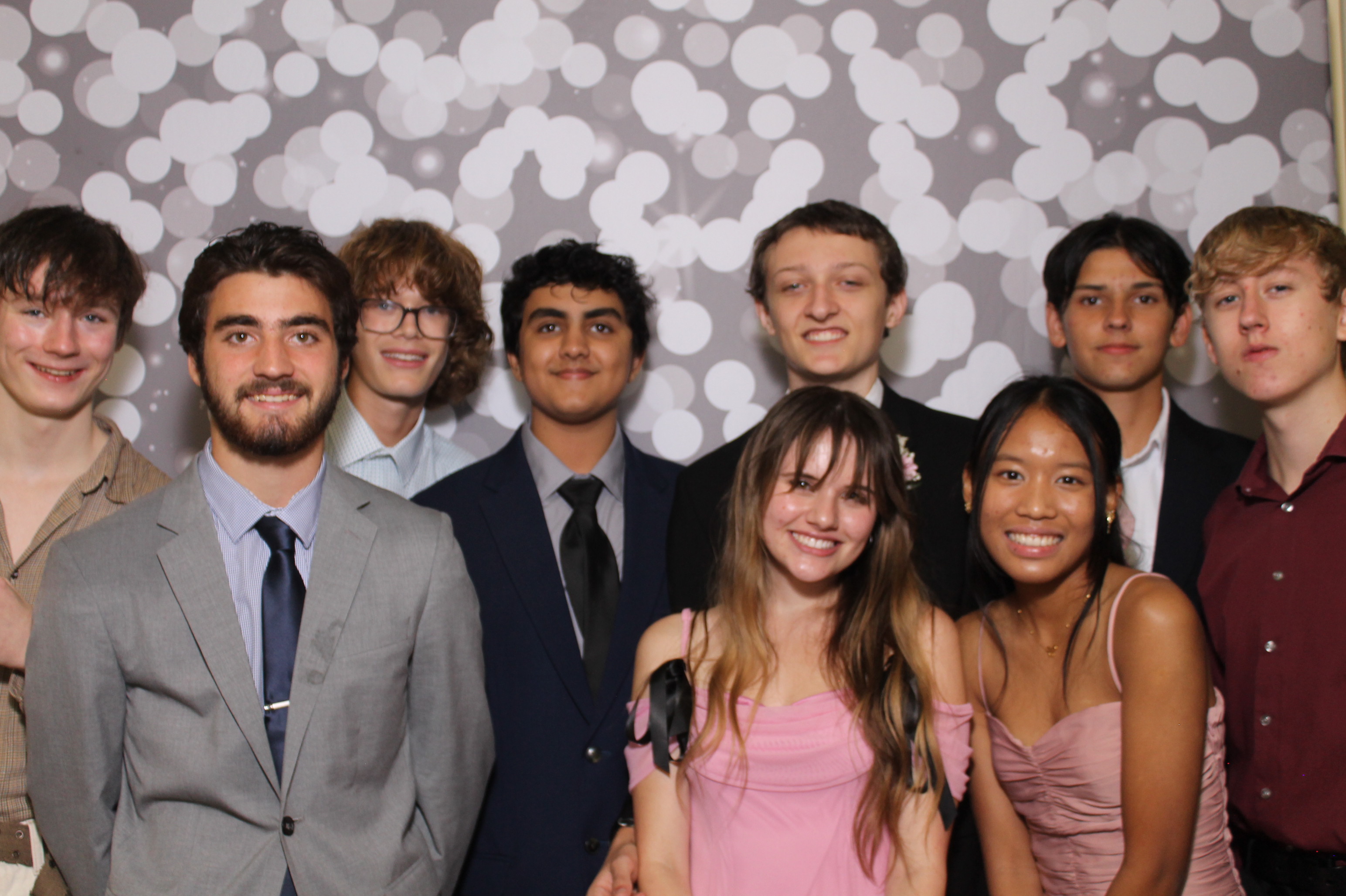 Walnut Hills Homecoming | View more photos from the event at gallery.photoboothcincy.com/u/PhotoBoothCincy/Walnut-Hills-Homecoming