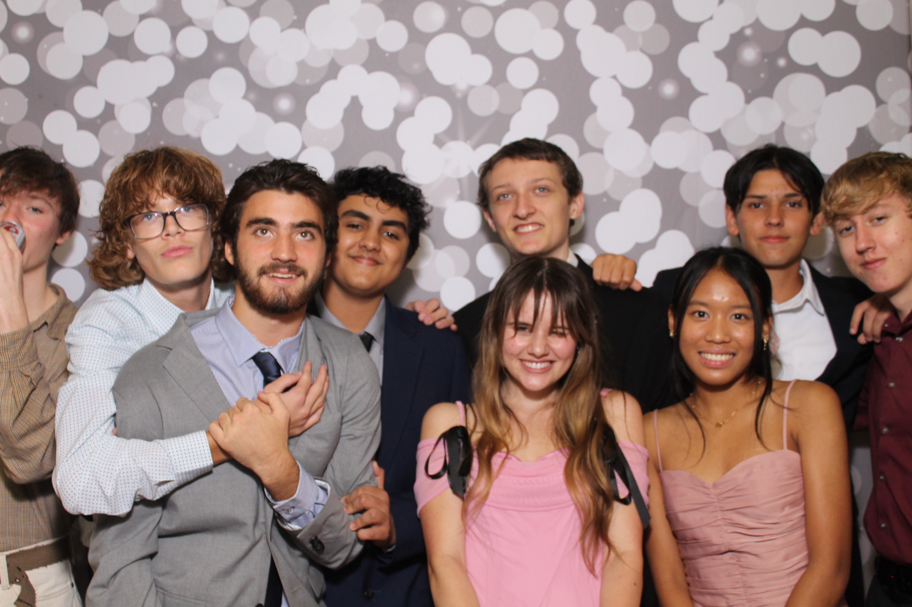 Walnut Hills Homecoming | View more photos from the event at gallery.photoboothcincy.com/u/PhotoBoothCincy/Walnut-Hills-Homecoming