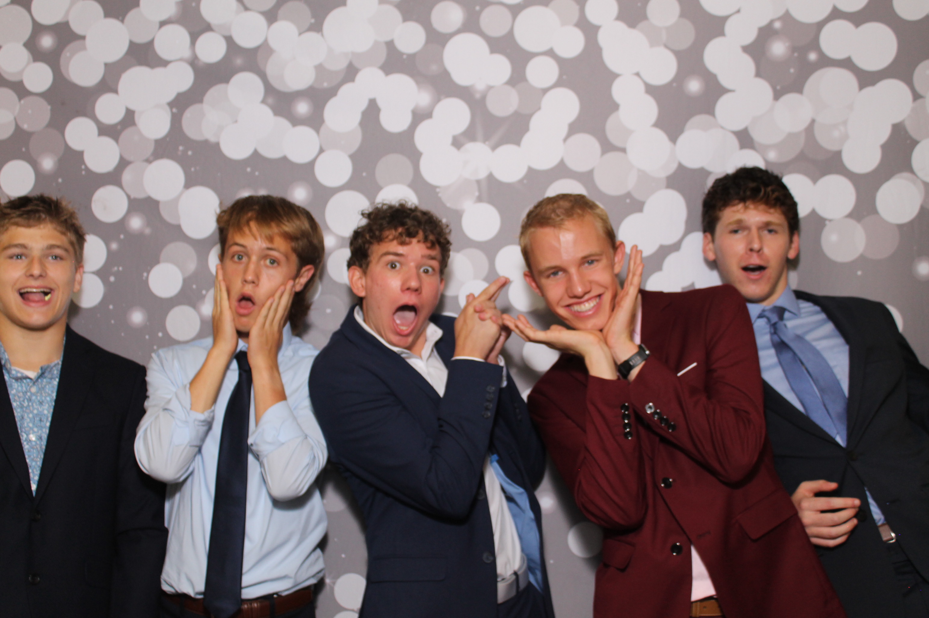 Walnut Hills Homecoming | View more photos from the event at gallery.photoboothcincy.com/u/PhotoBoothCincy/Walnut-Hills-Homecoming