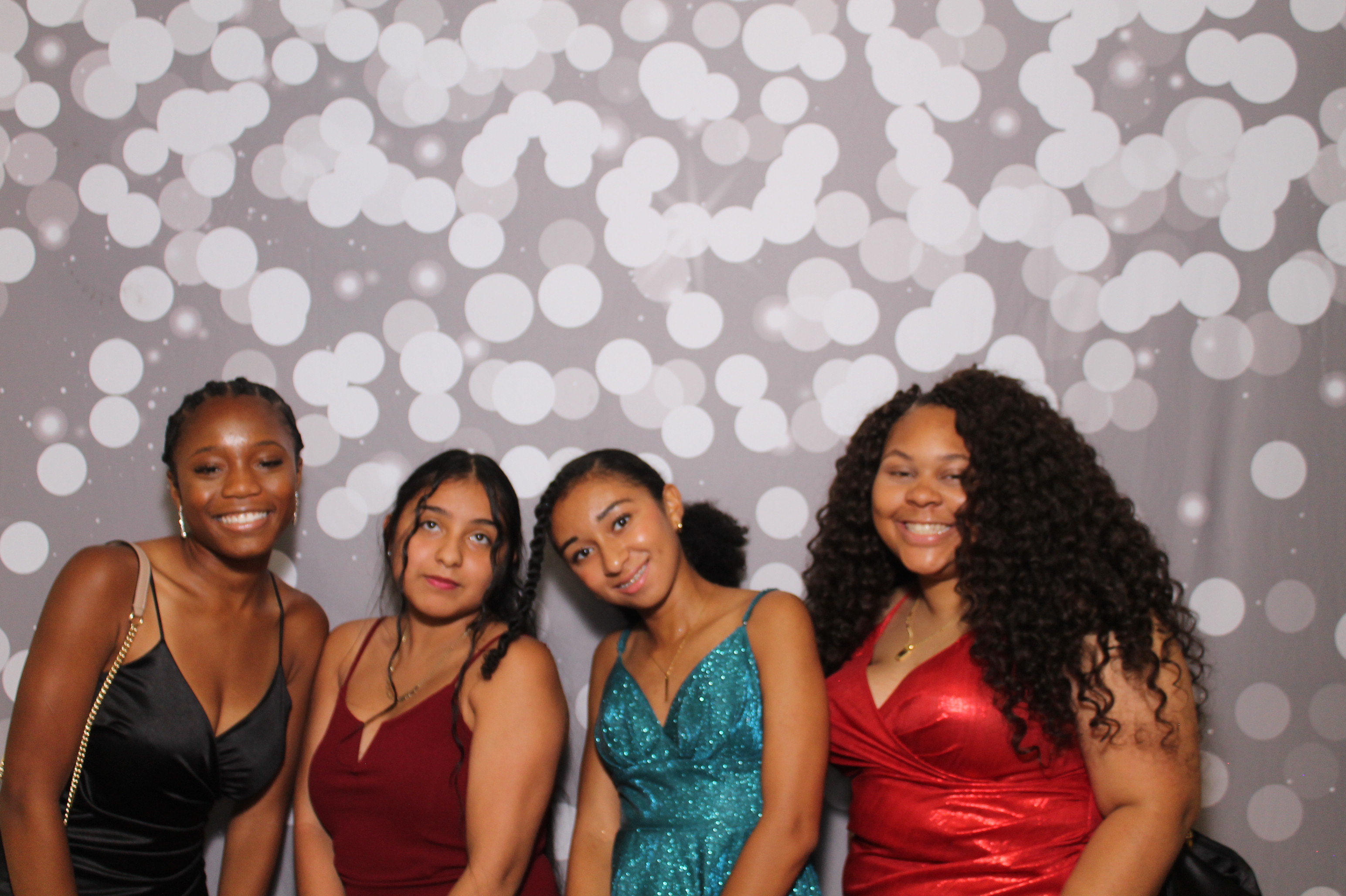 Walnut Hills Homecoming | View more photos from the event at gallery.photoboothcincy.com/u/PhotoBoothCincy/Walnut-Hills-Homecoming