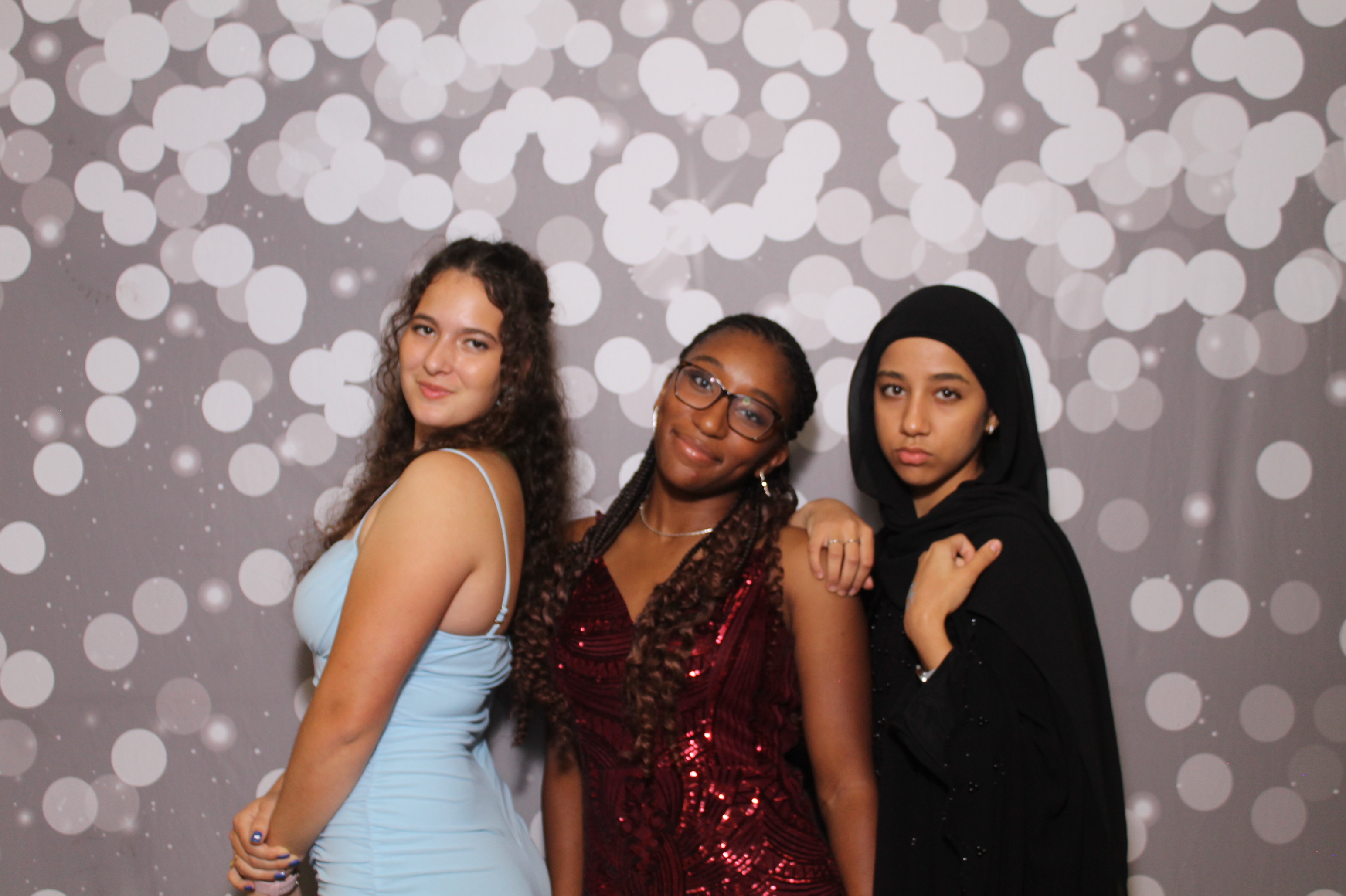 Walnut Hills Homecoming | View more photos from the event at gallery.photoboothcincy.com/u/PhotoBoothCincy/Walnut-Hills-Homecoming