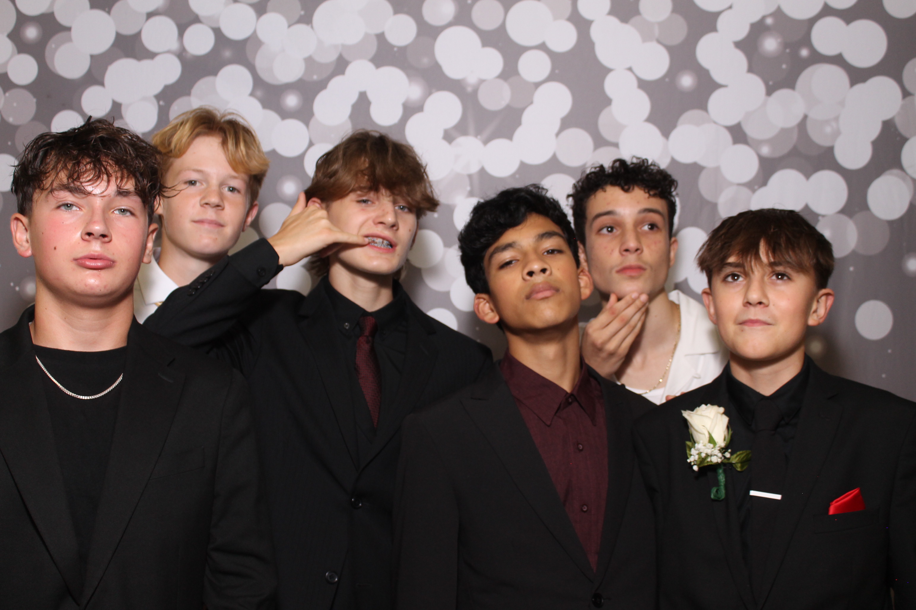 Walnut Hills Homecoming | View more photos from the event at gallery.photoboothcincy.com/u/PhotoBoothCincy/Walnut-Hills-Homecoming