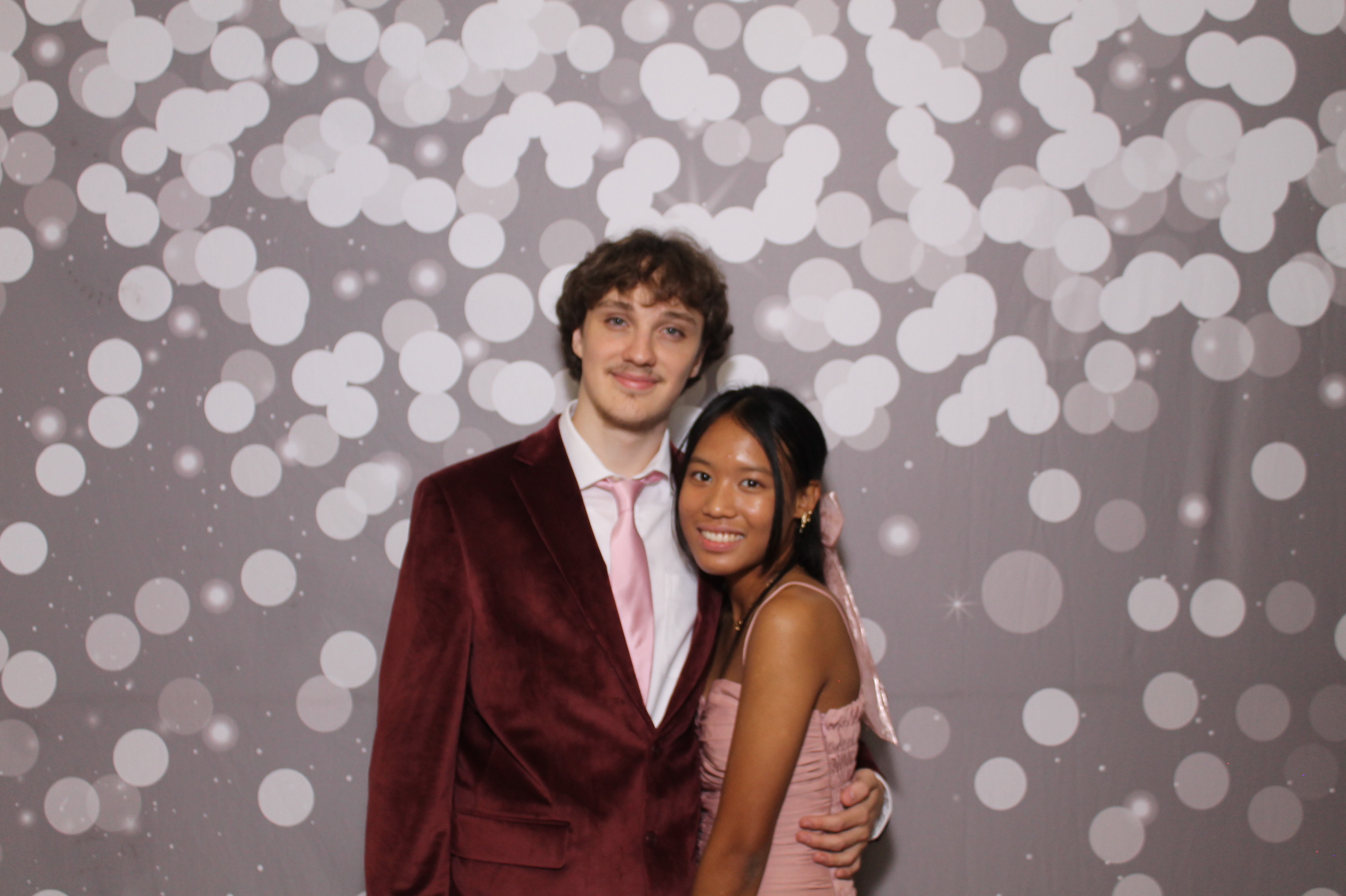 Walnut Hills Homecoming | View more photos from the event at gallery.photoboothcincy.com/u/PhotoBoothCincy/Walnut-Hills-Homecoming