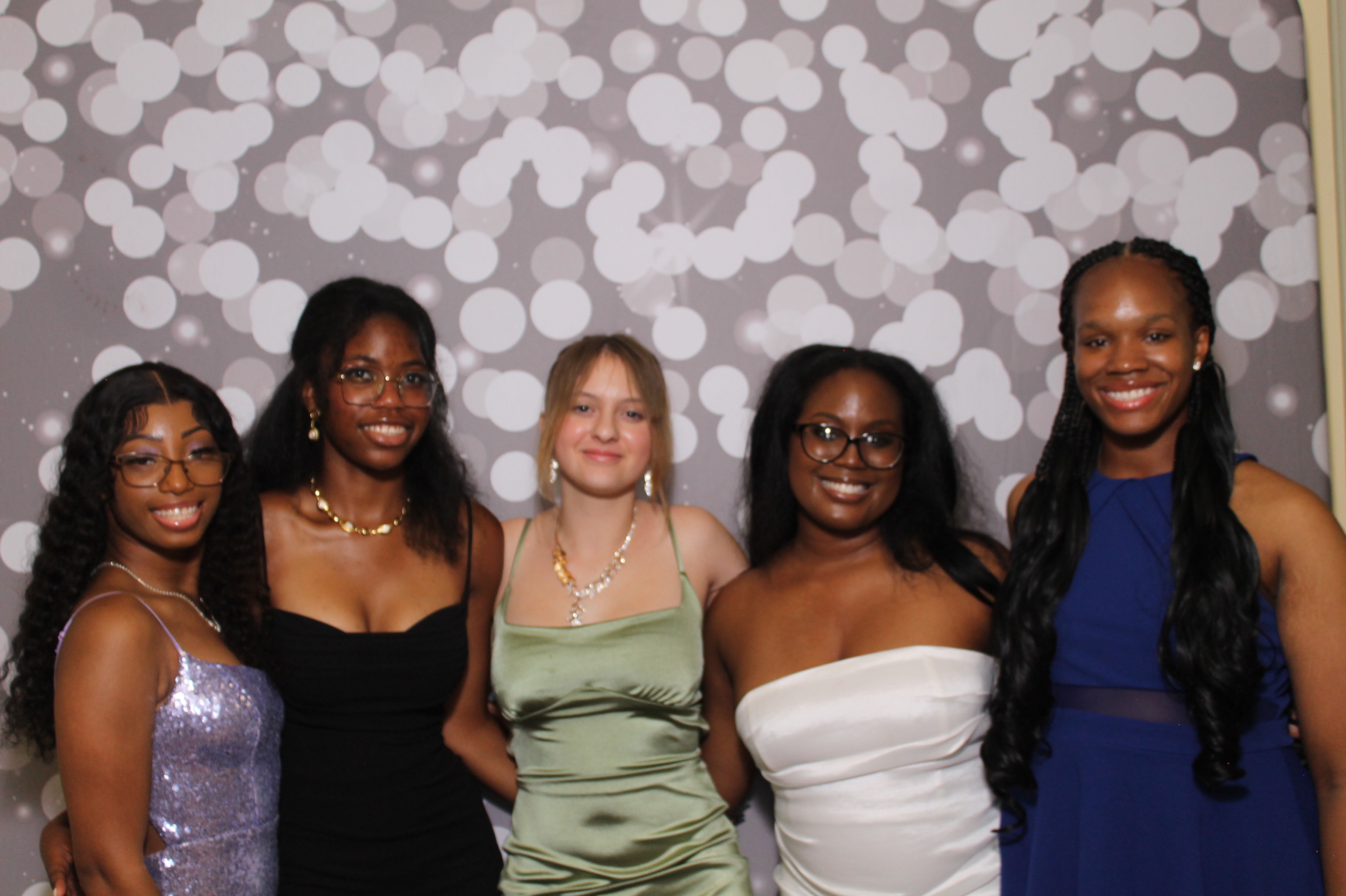 Walnut Hills Homecoming | View more photos from the event at gallery.photoboothcincy.com/u/PhotoBoothCincy/Walnut-Hills-Homecoming