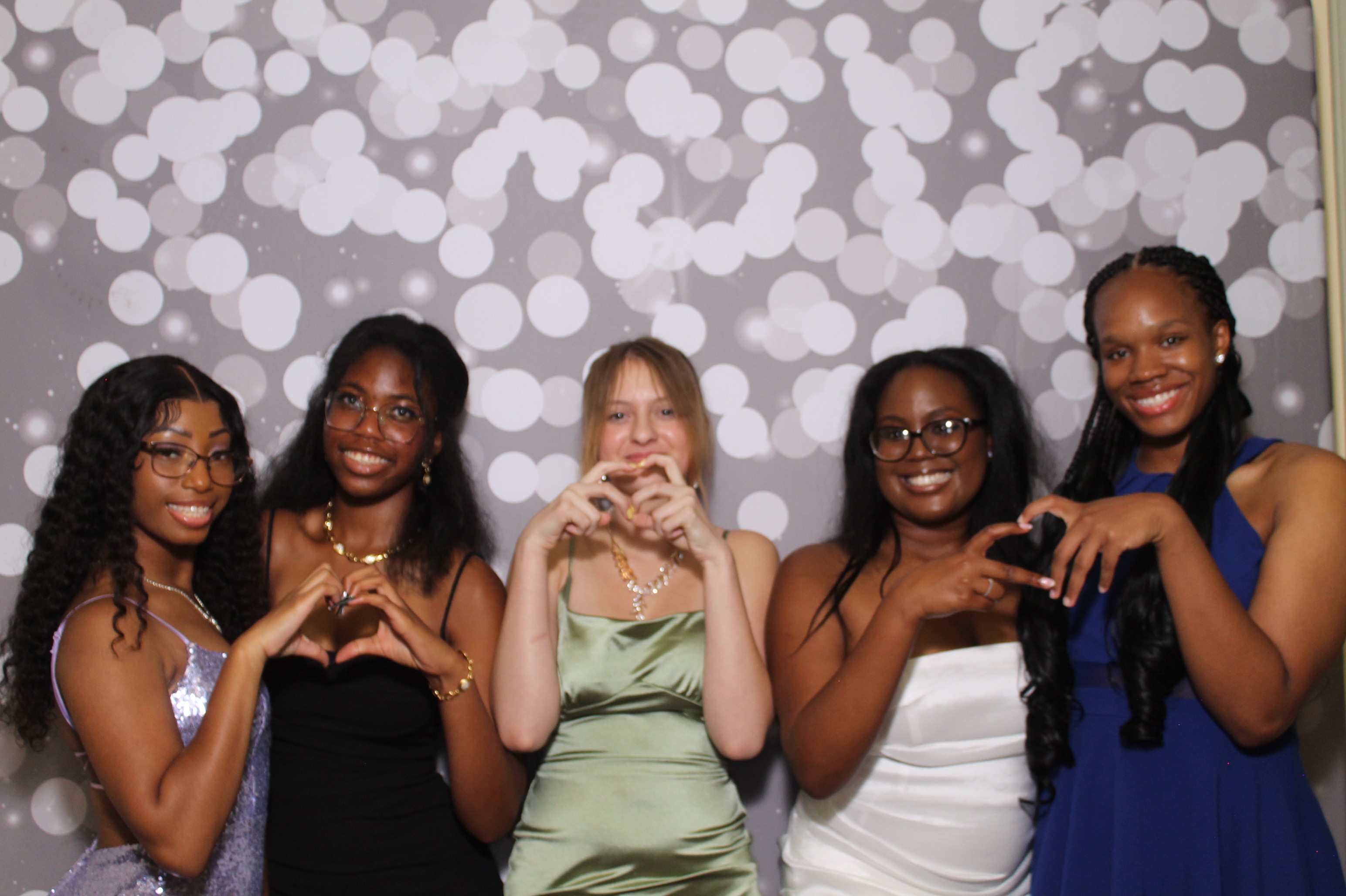Walnut Hills Homecoming | View more photos from the event at gallery.photoboothcincy.com/u/PhotoBoothCincy/Walnut-Hills-Homecoming