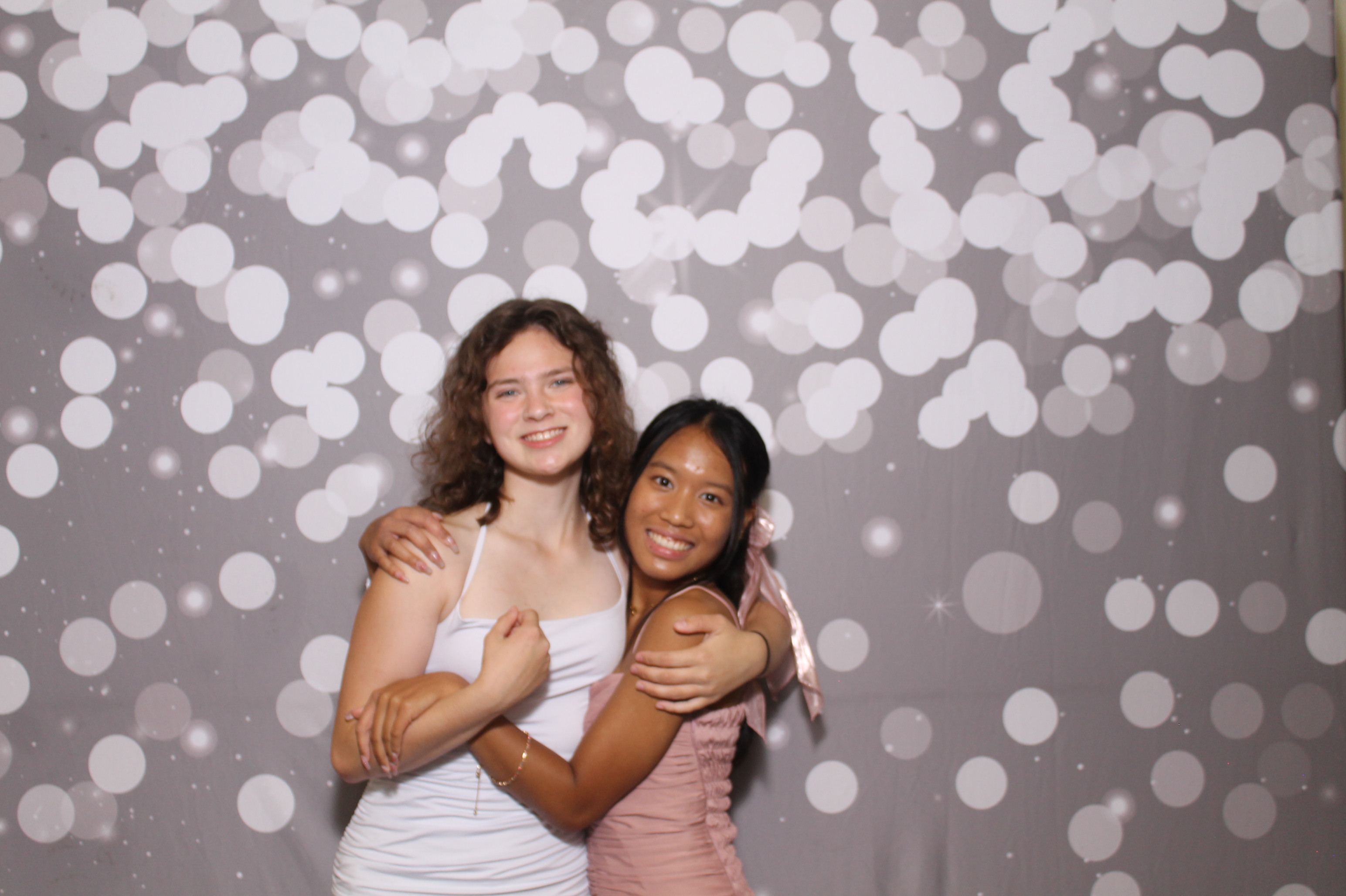 Walnut Hills Homecoming | View more photos from the event at gallery.photoboothcincy.com/u/PhotoBoothCincy/Walnut-Hills-Homecoming