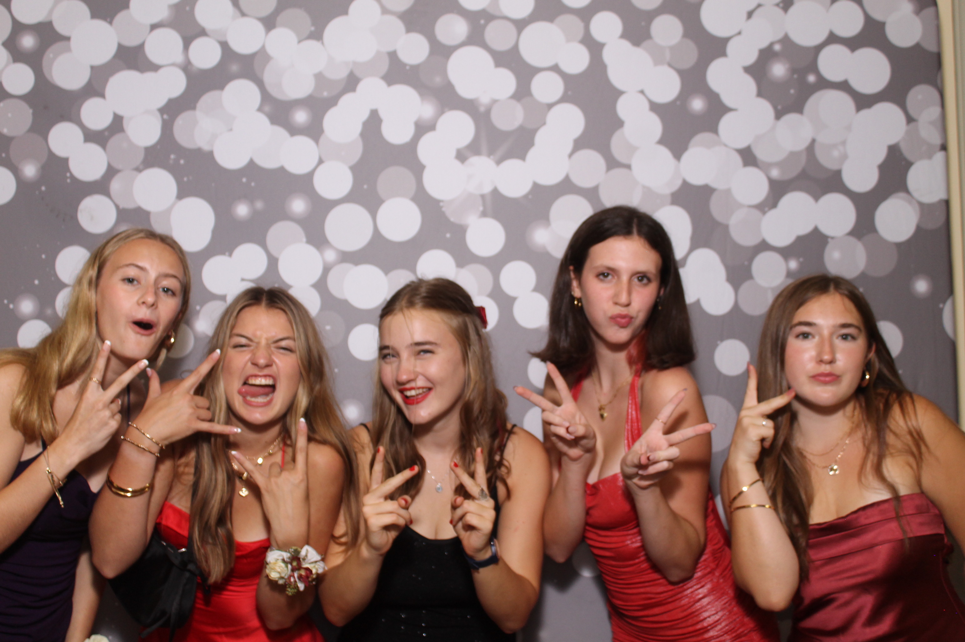 Walnut Hills Homecoming | View more photos from the event at gallery.photoboothcincy.com/u/PhotoBoothCincy/Walnut-Hills-Homecoming