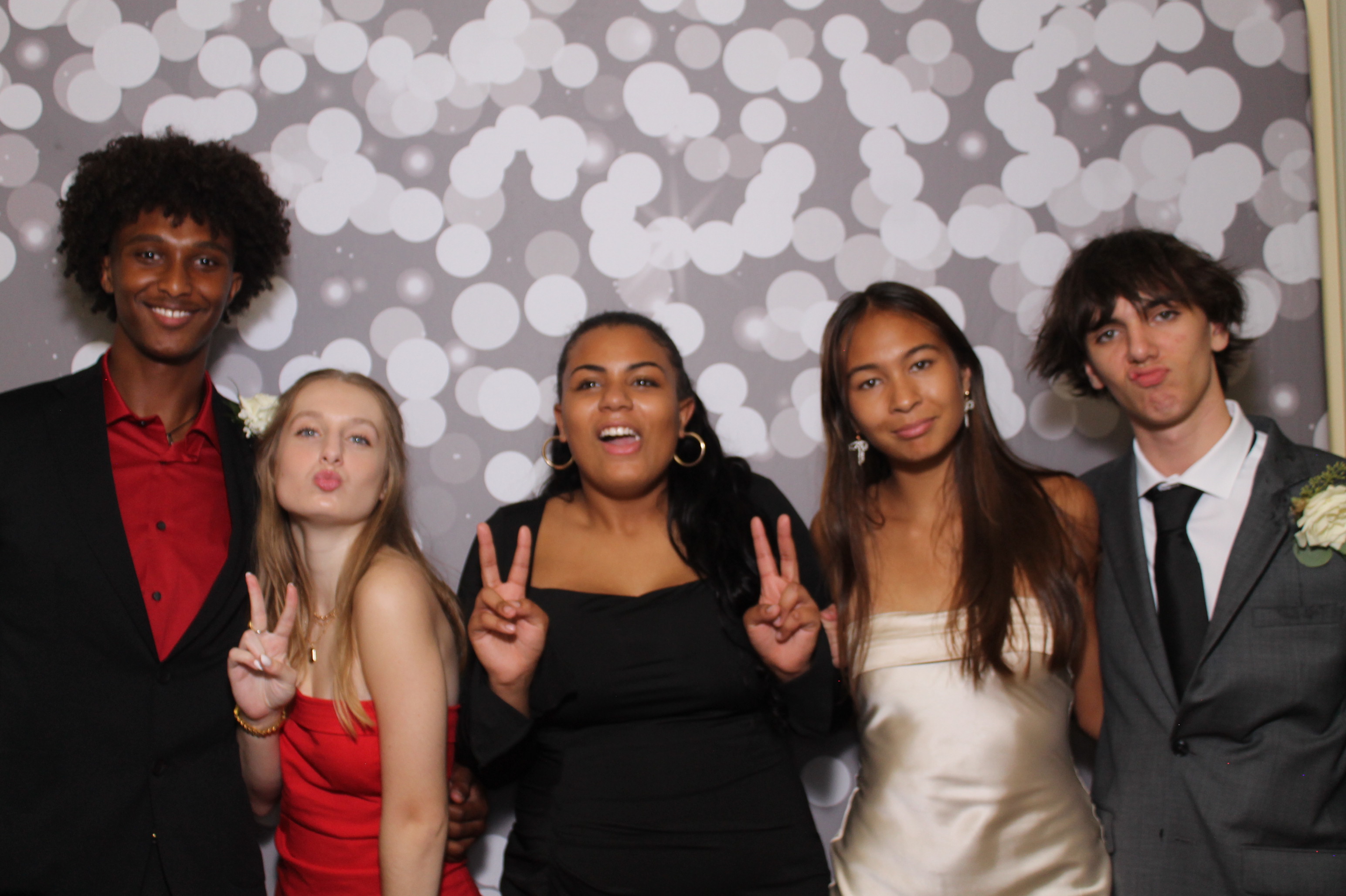 Walnut Hills Homecoming | View more photos from the event at gallery.photoboothcincy.com/u/PhotoBoothCincy/Walnut-Hills-Homecoming