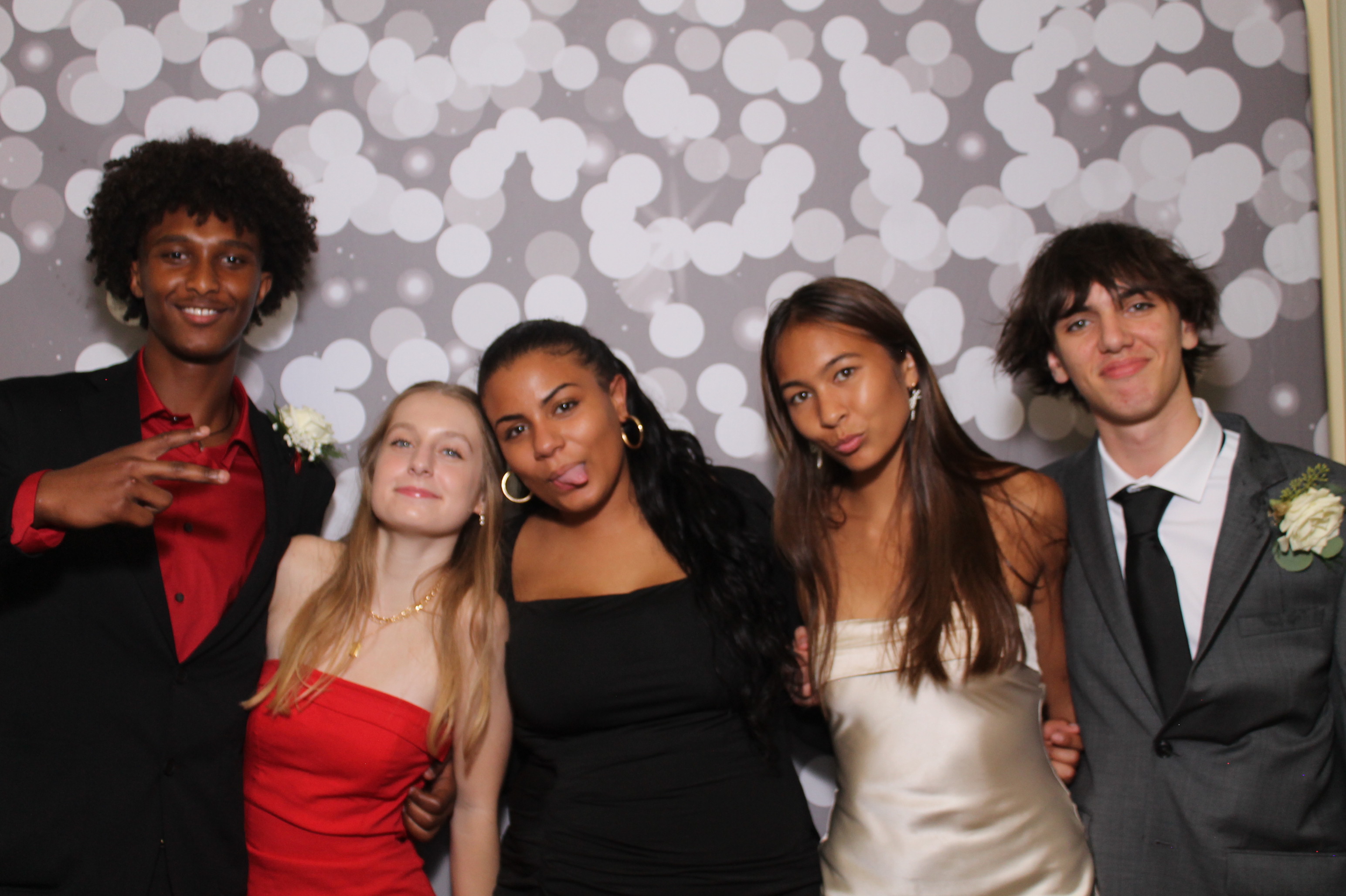 Walnut Hills Homecoming | View more photos from the event at gallery.photoboothcincy.com/u/PhotoBoothCincy/Walnut-Hills-Homecoming