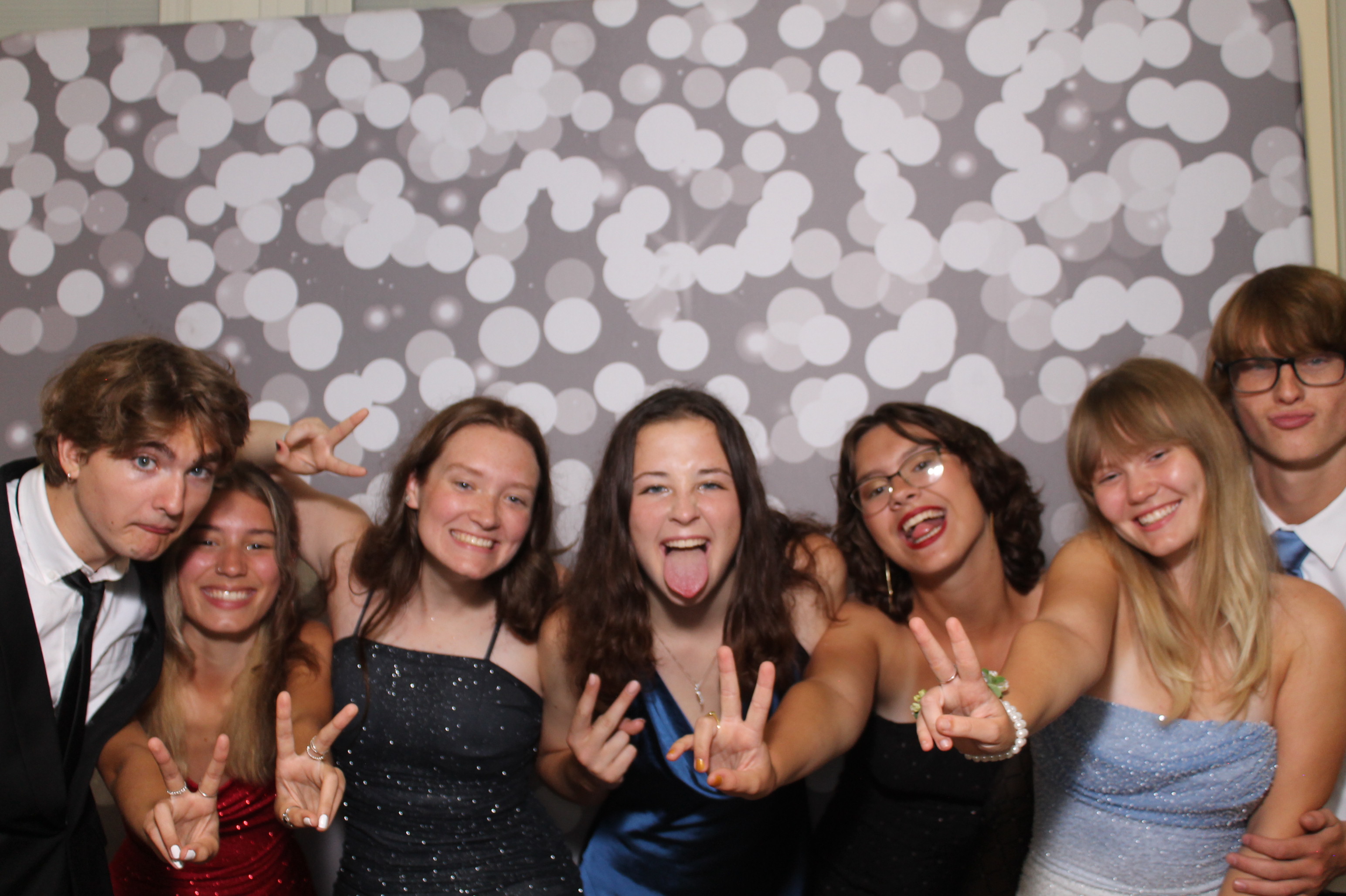 Walnut Hills Homecoming | View more photos from the event at gallery.photoboothcincy.com/u/PhotoBoothCincy/Walnut-Hills-Homecoming