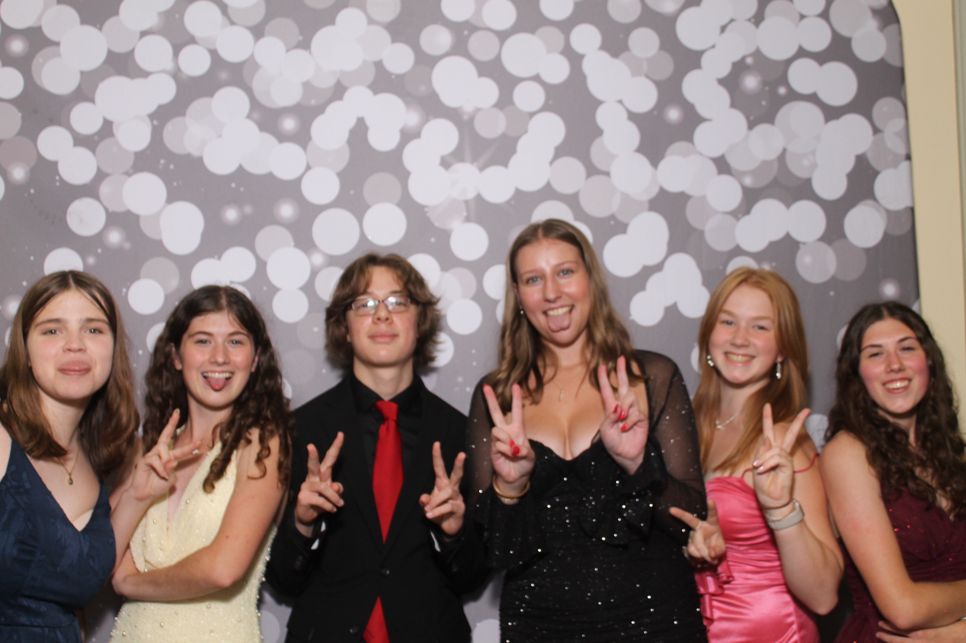 Walnut Hills Homecoming | View more photos from the event at gallery.photoboothcincy.com/u/PhotoBoothCincy/Walnut-Hills-Homecoming
