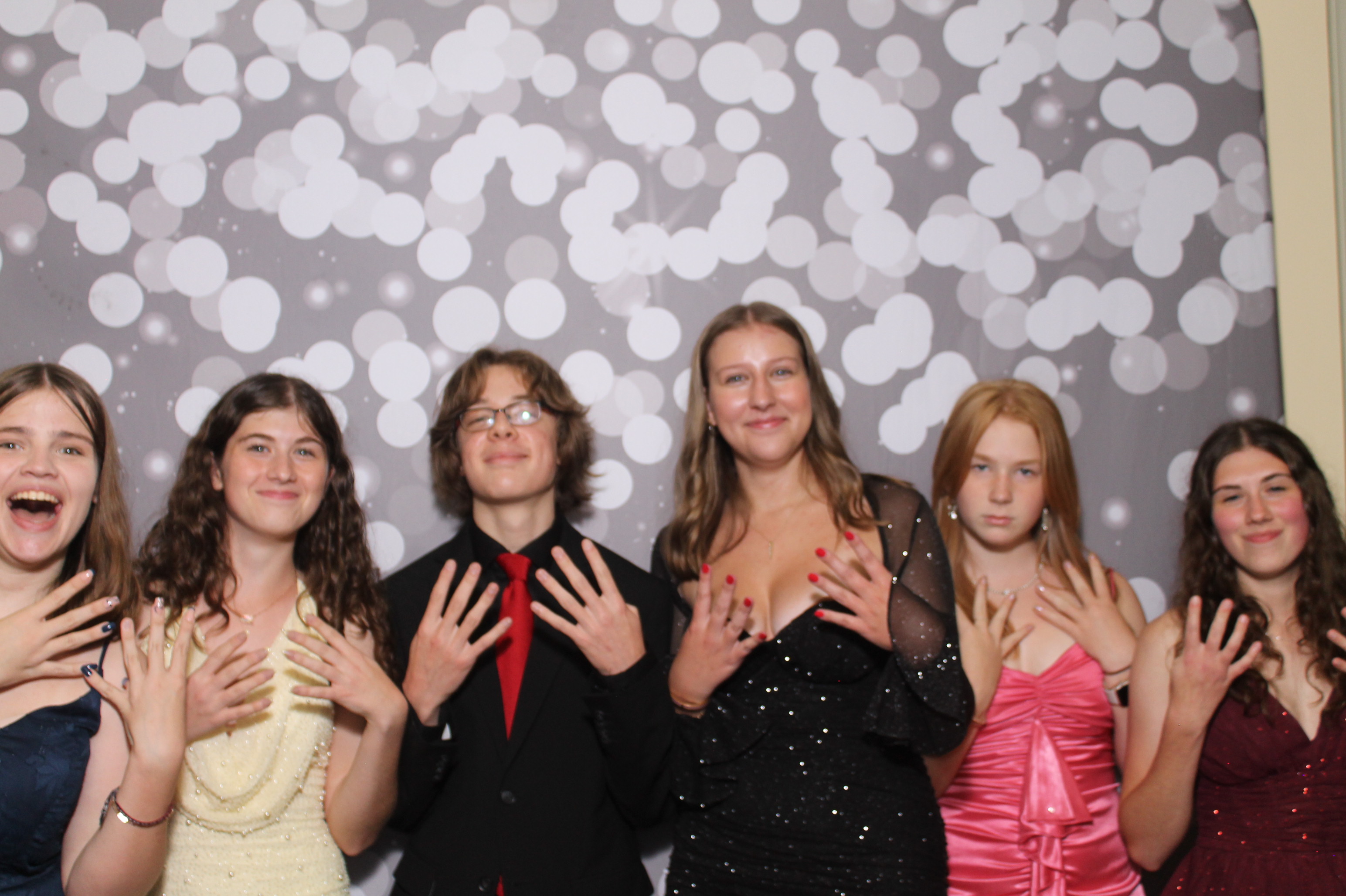 Walnut Hills Homecoming | View more photos from the event at gallery.photoboothcincy.com/u/PhotoBoothCincy/Walnut-Hills-Homecoming