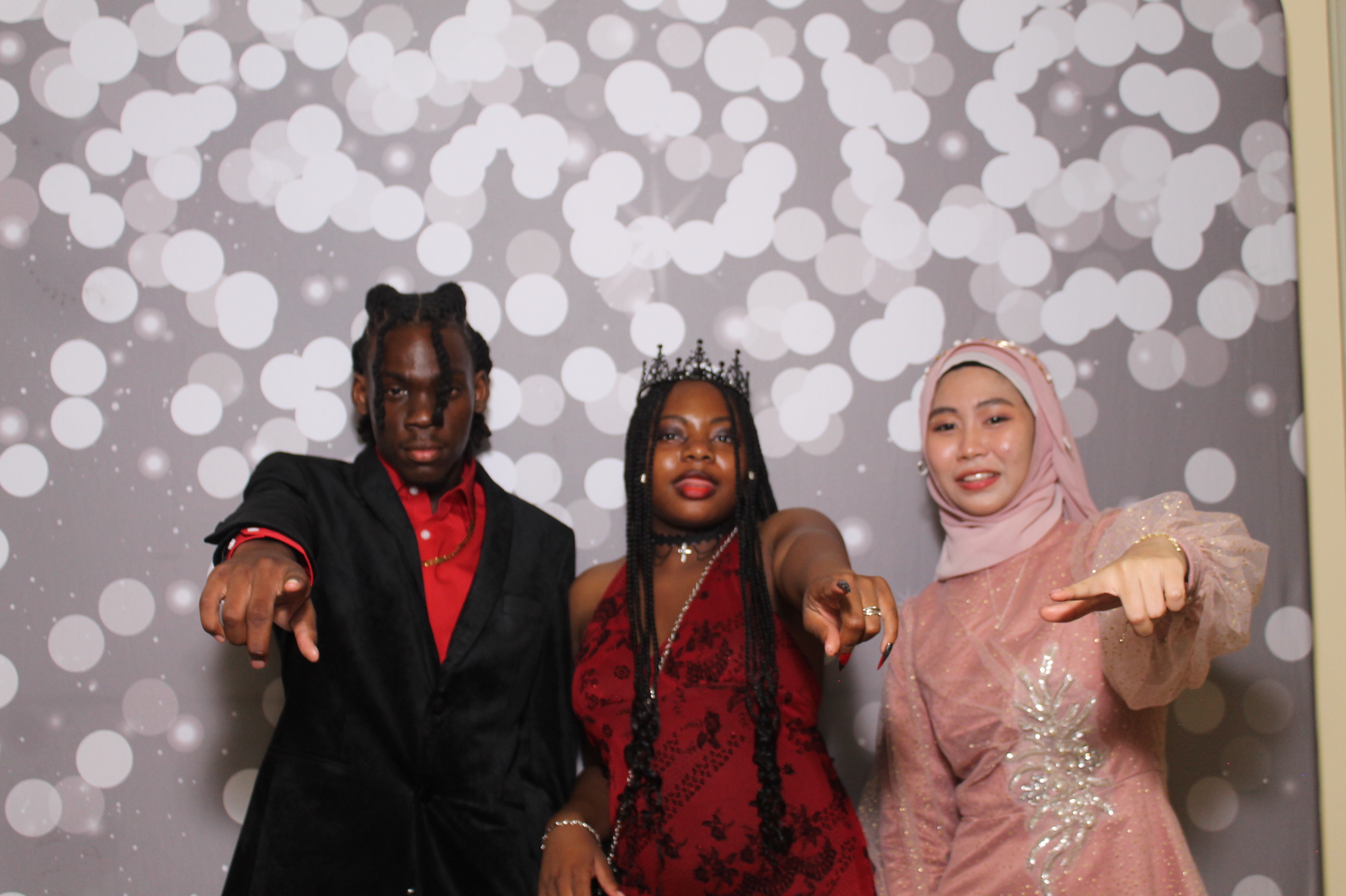 Walnut Hills Homecoming | View more photos from the event at gallery.photoboothcincy.com/u/PhotoBoothCincy/Walnut-Hills-Homecoming