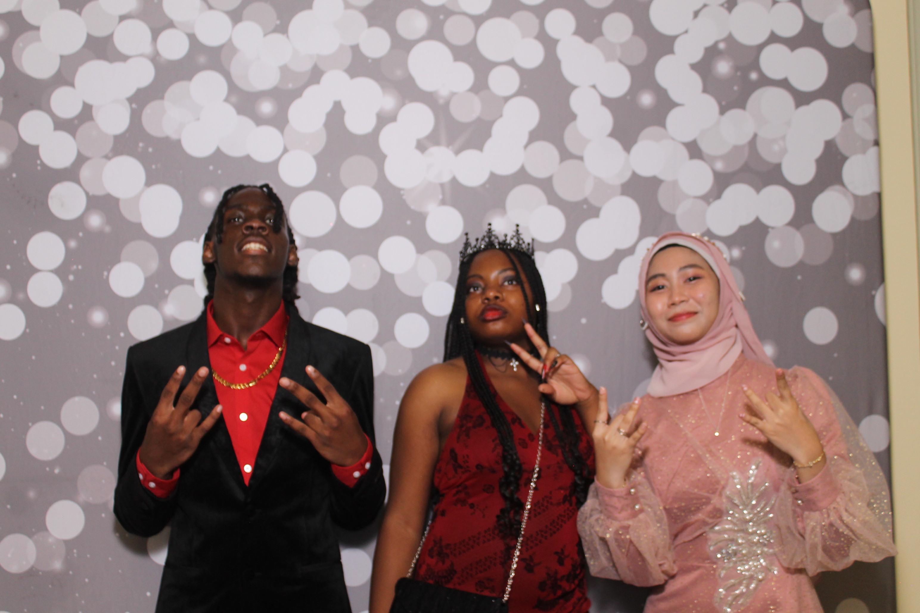 Walnut Hills Homecoming | View more photos from the event at gallery.photoboothcincy.com/u/PhotoBoothCincy/Walnut-Hills-Homecoming