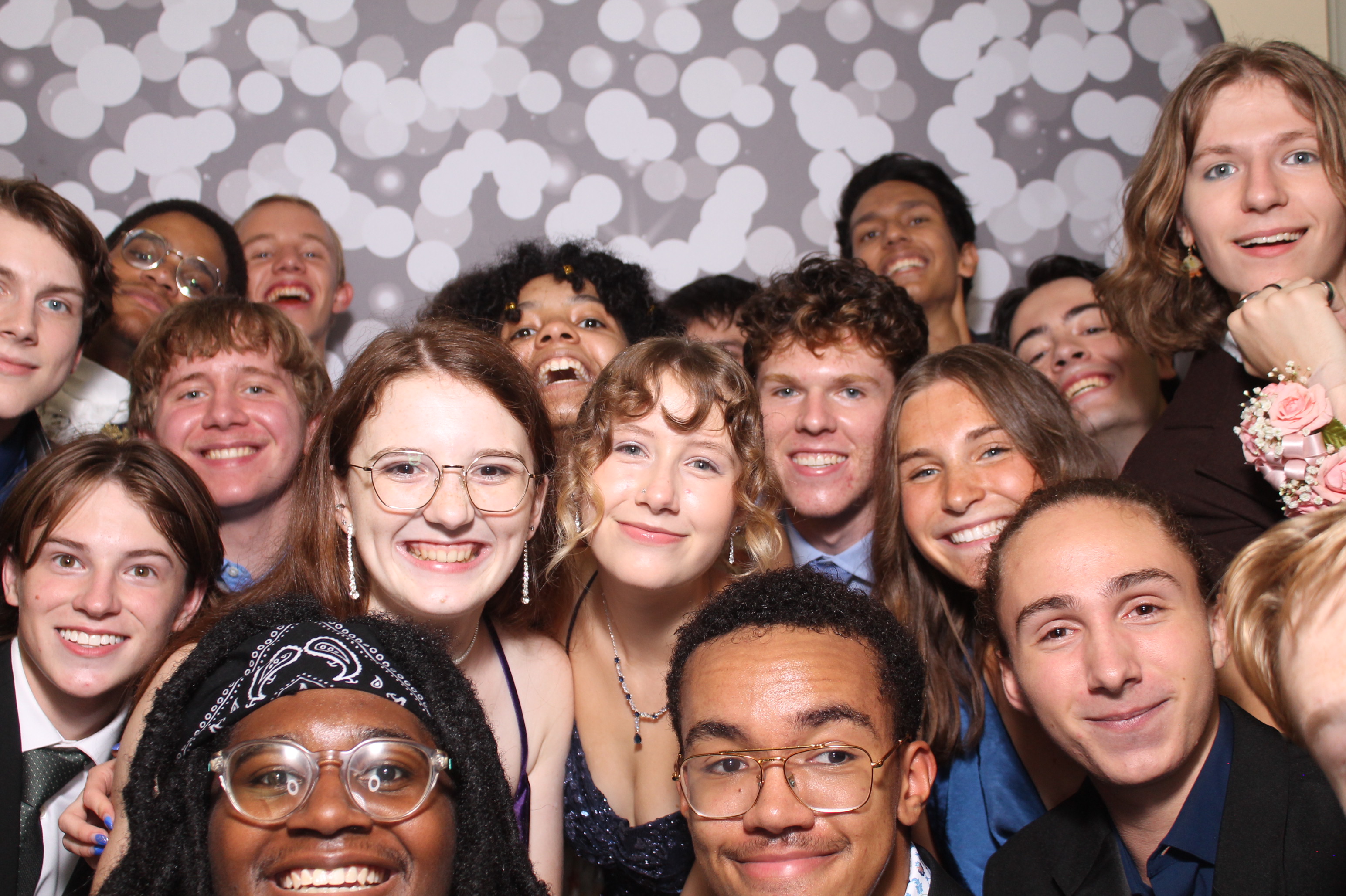 Walnut Hills Homecoming | View more photos from the event at gallery.photoboothcincy.com/u/PhotoBoothCincy/Walnut-Hills-Homecoming