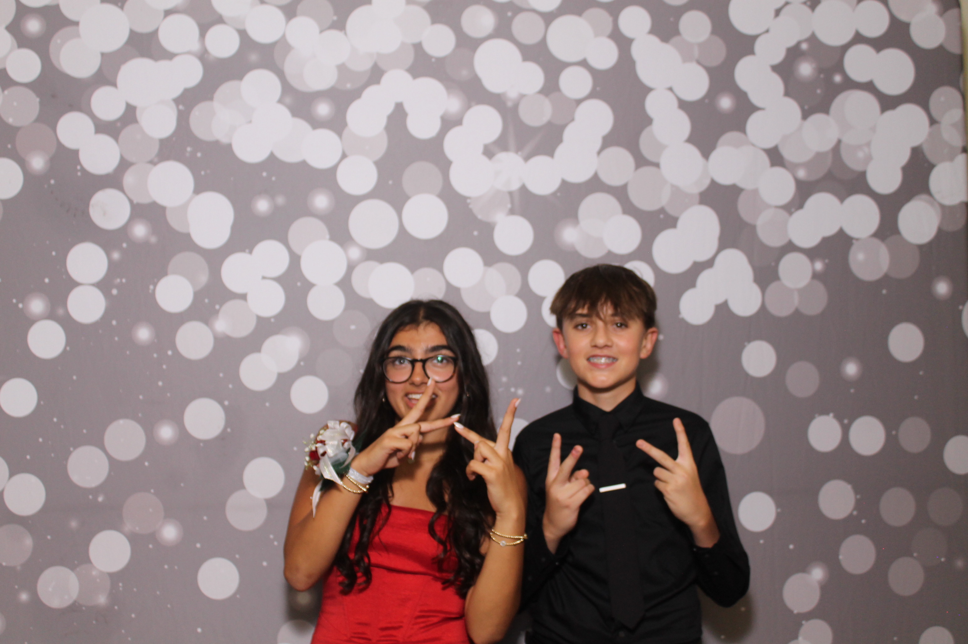 Walnut Hills Homecoming | View more photos from the event at gallery.photoboothcincy.com/u/PhotoBoothCincy/Walnut-Hills-Homecoming