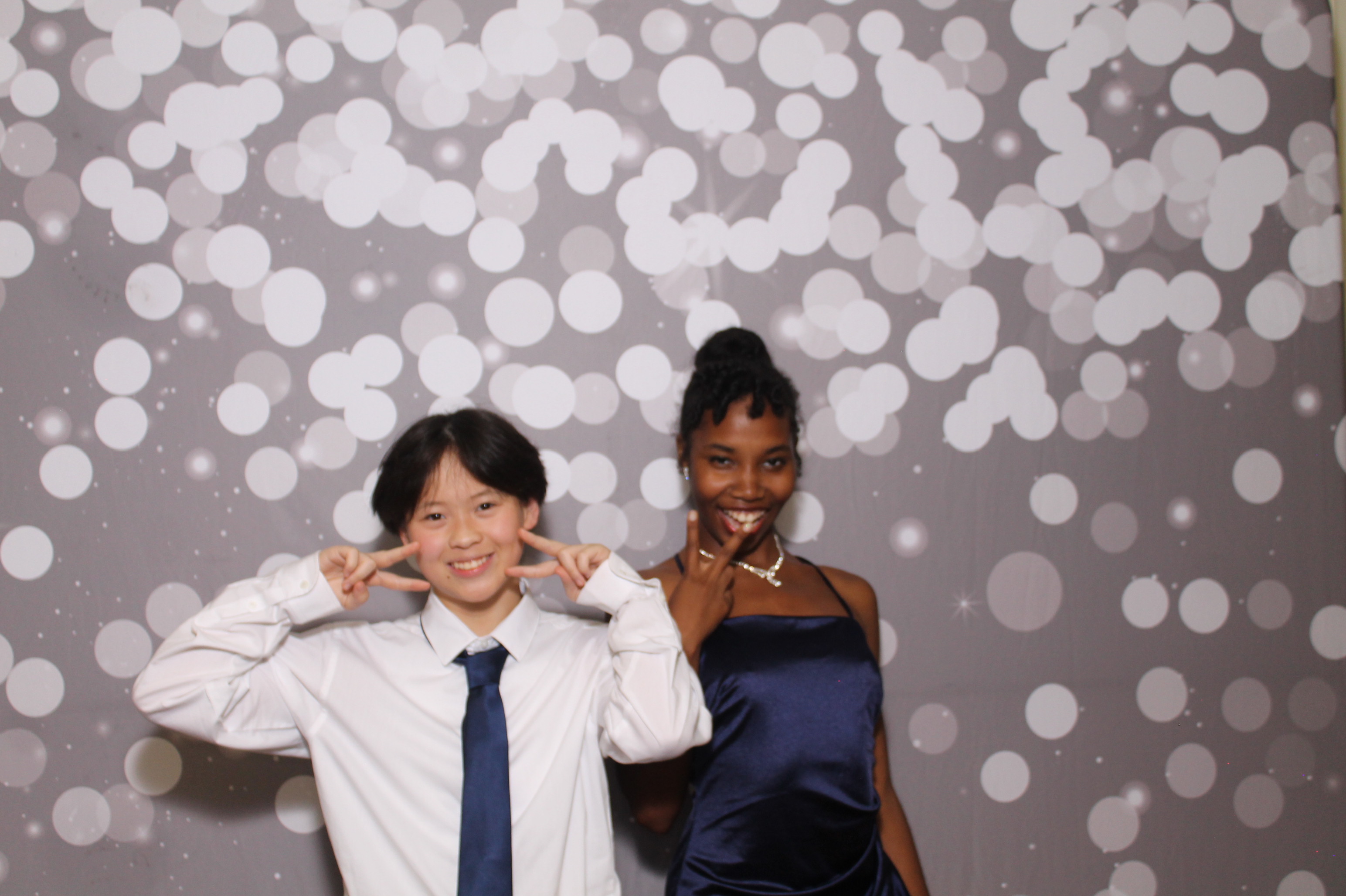 Walnut Hills Homecoming | View more photos from the event at gallery.photoboothcincy.com/u/PhotoBoothCincy/Walnut-Hills-Homecoming
