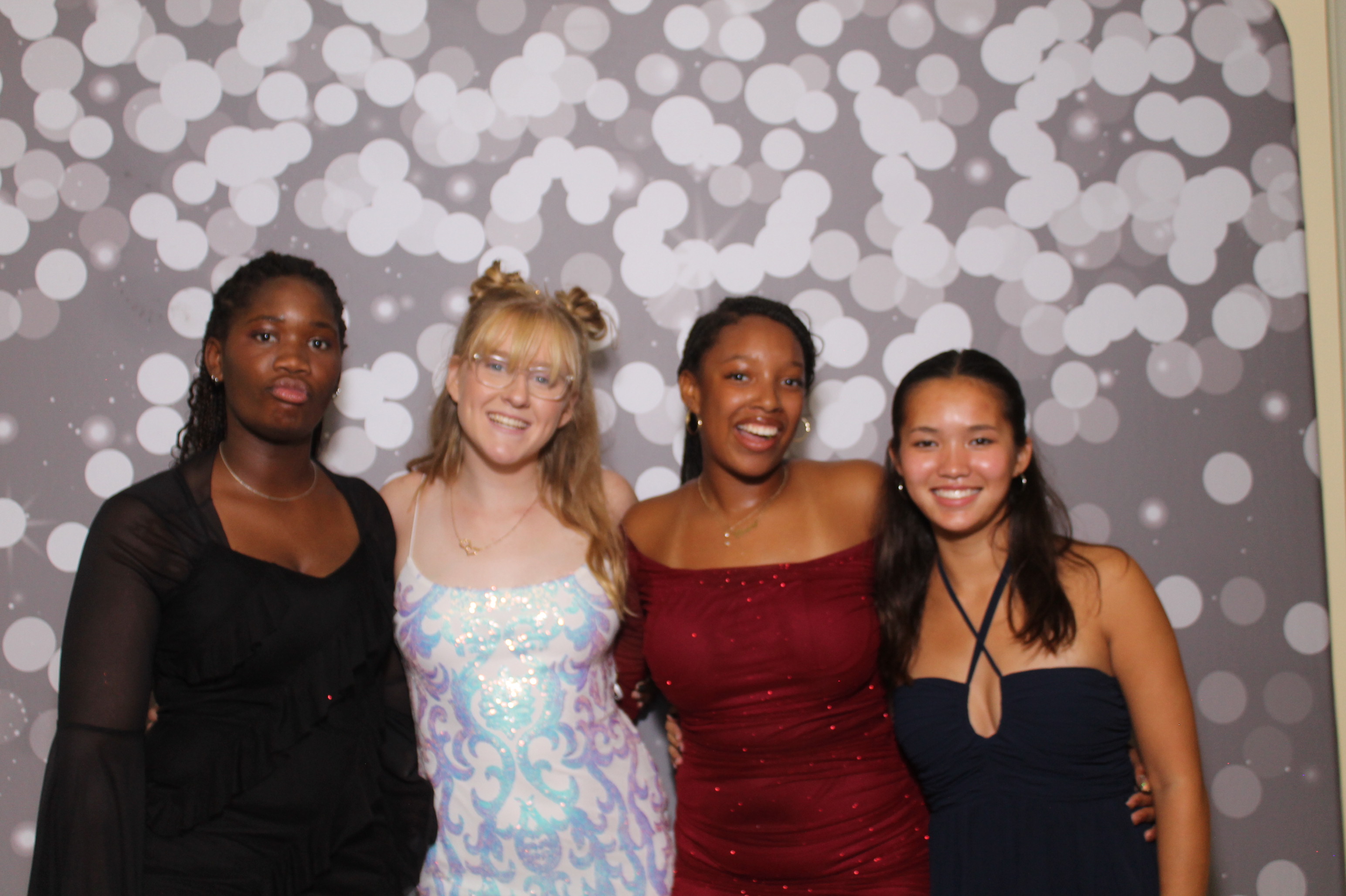 Walnut Hills Homecoming | View more photos from the event at gallery.photoboothcincy.com/u/PhotoBoothCincy/Walnut-Hills-Homecoming