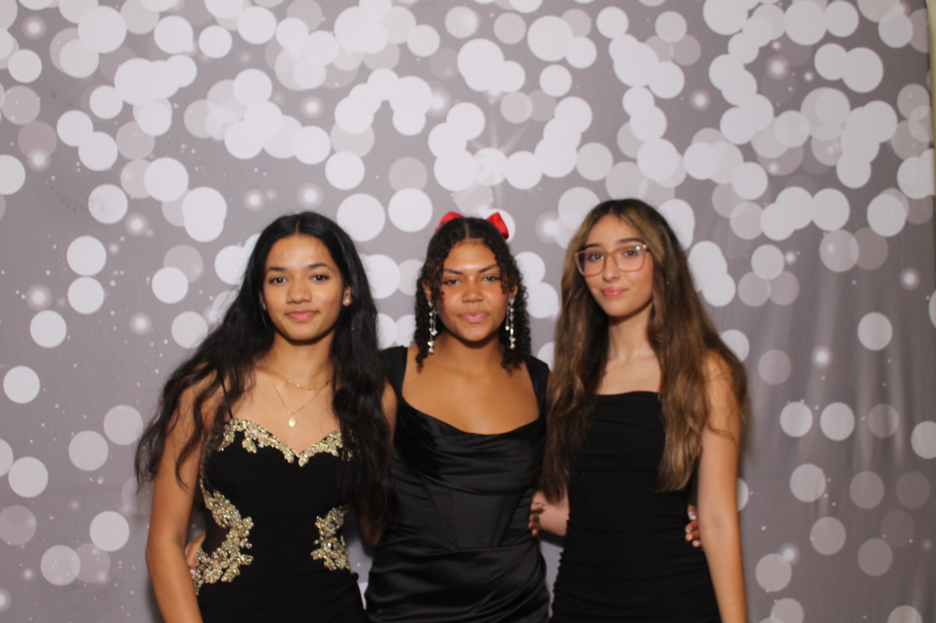 Walnut Hills Homecoming | View more photos from the event at gallery.photoboothcincy.com/u/PhotoBoothCincy/Walnut-Hills-Homecoming