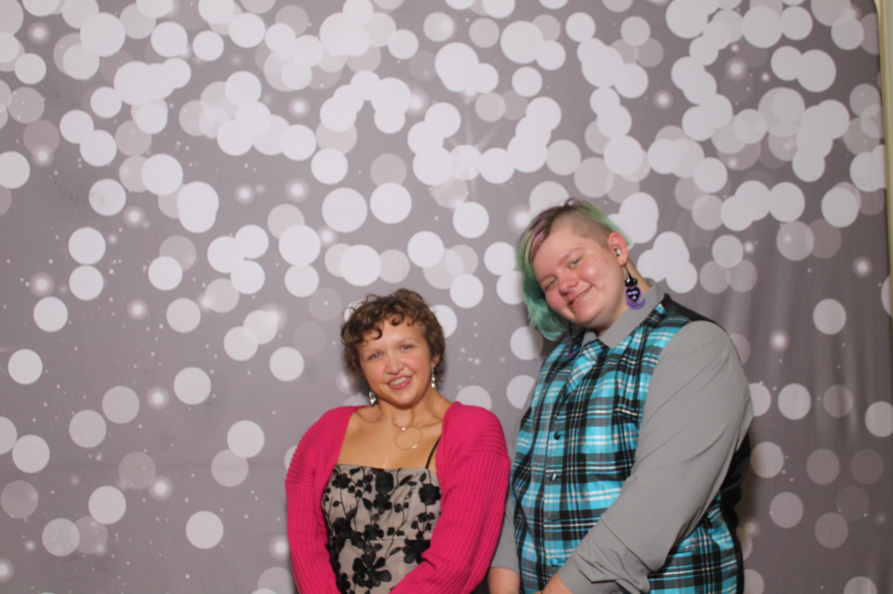 Walnut Hills Homecoming | View more photos from the event at gallery.photoboothcincy.com/u/PhotoBoothCincy/Walnut-Hills-Homecoming
