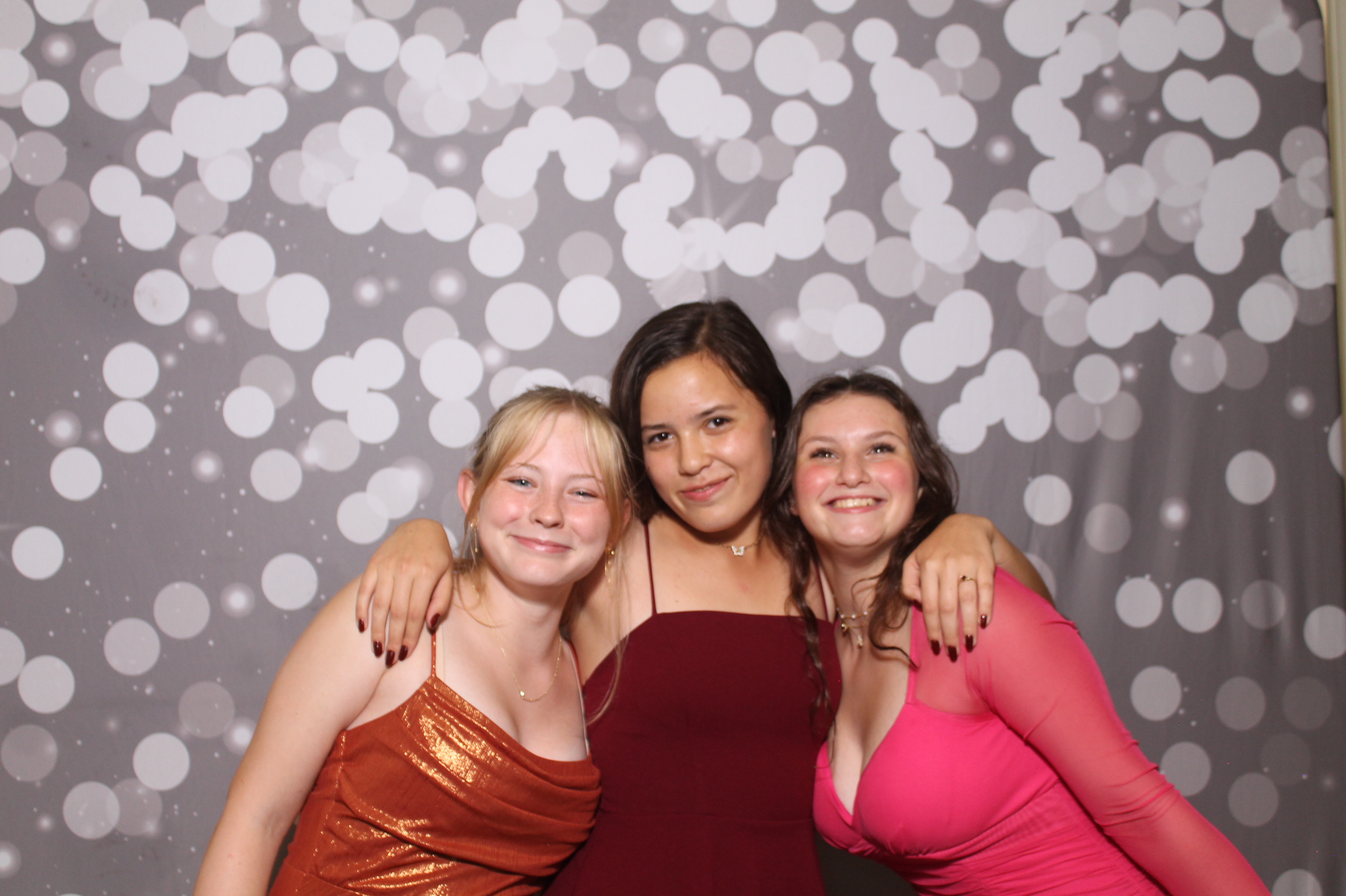 Walnut Hills Homecoming | View more photos from the event at gallery.photoboothcincy.com/u/PhotoBoothCincy/Walnut-Hills-Homecoming