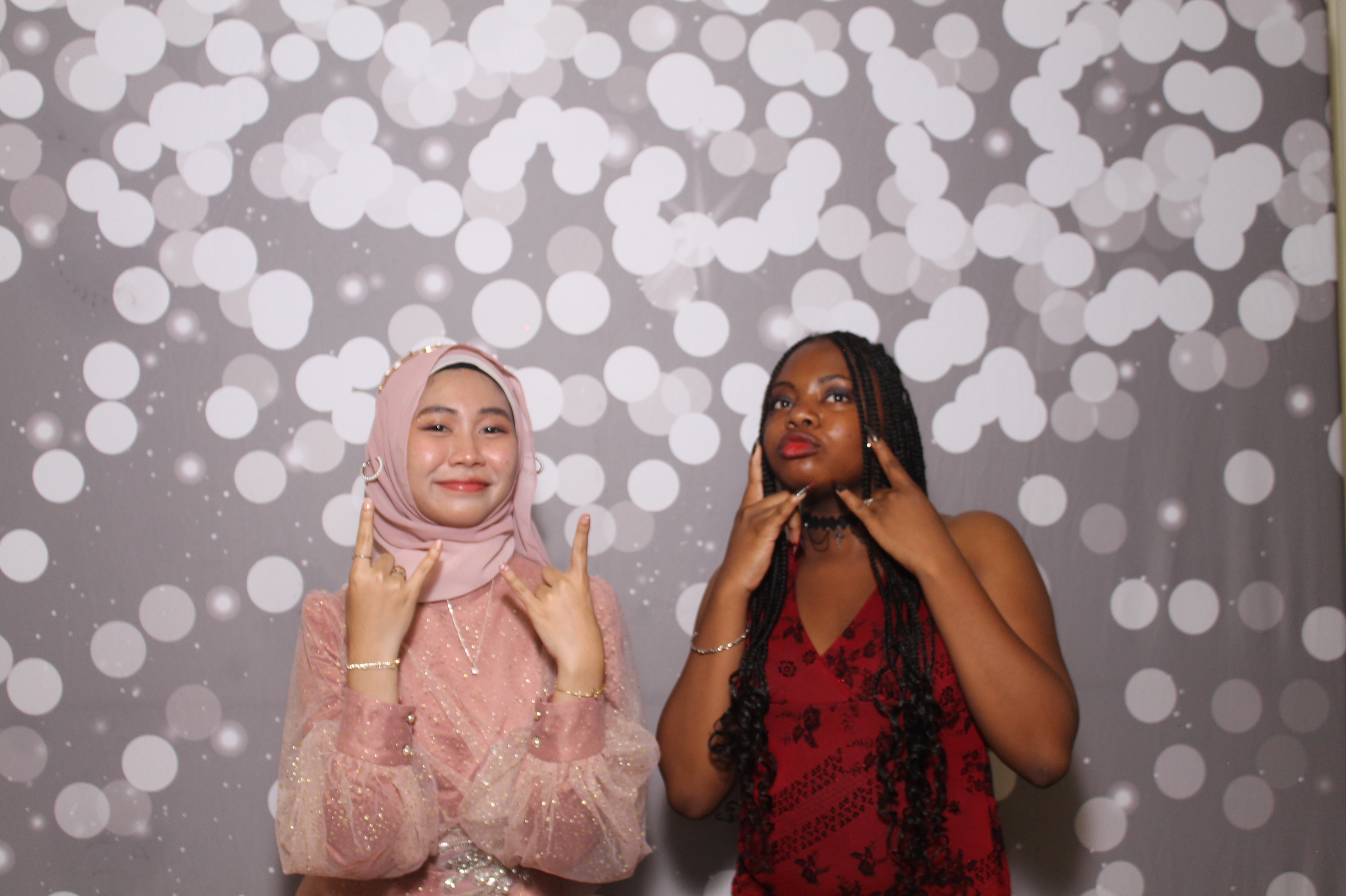 Walnut Hills Homecoming | View more photos from the event at gallery.photoboothcincy.com/u/PhotoBoothCincy/Walnut-Hills-Homecoming