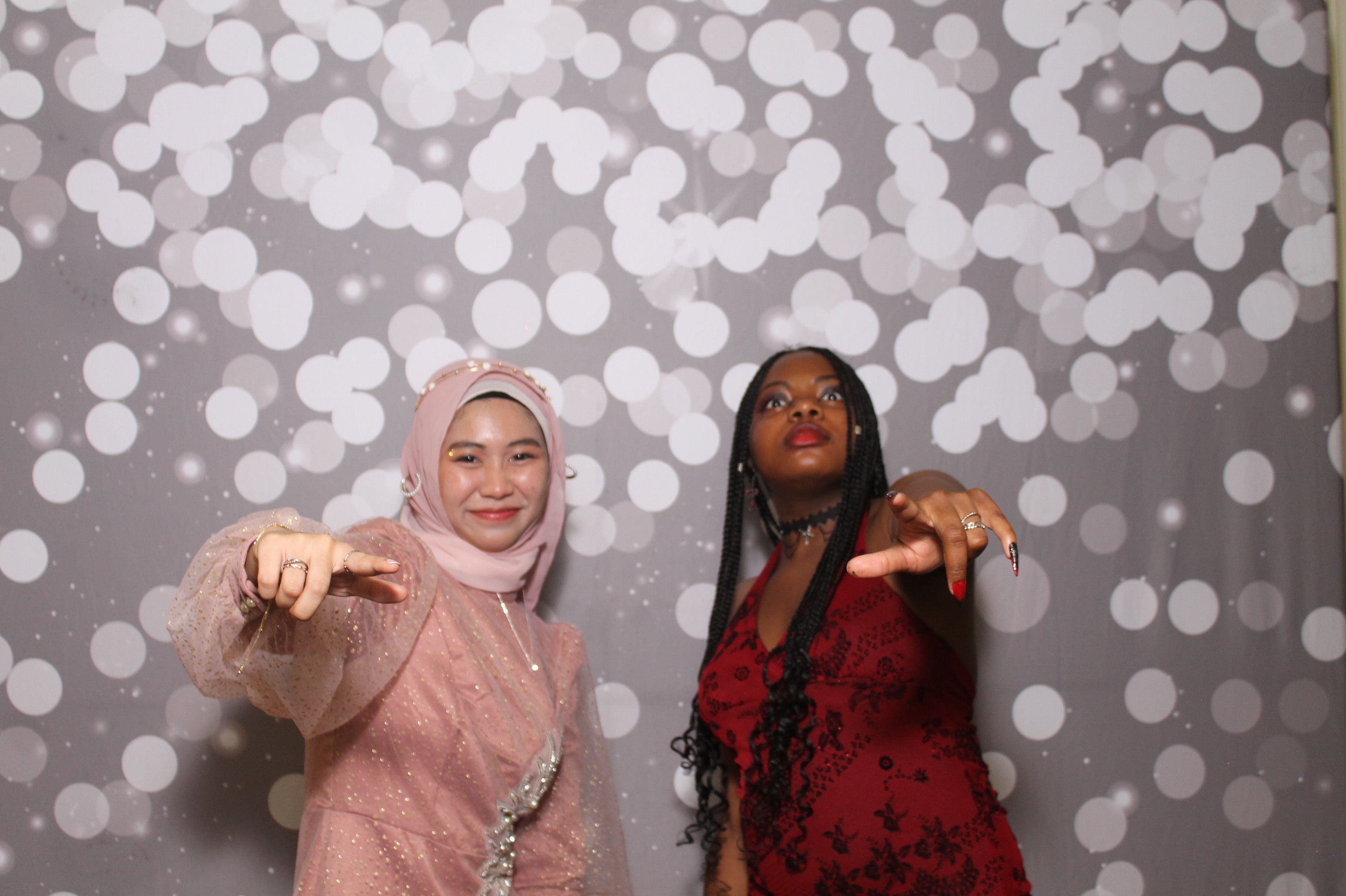 Walnut Hills Homecoming | View more photos from the event at gallery.photoboothcincy.com/u/PhotoBoothCincy/Walnut-Hills-Homecoming