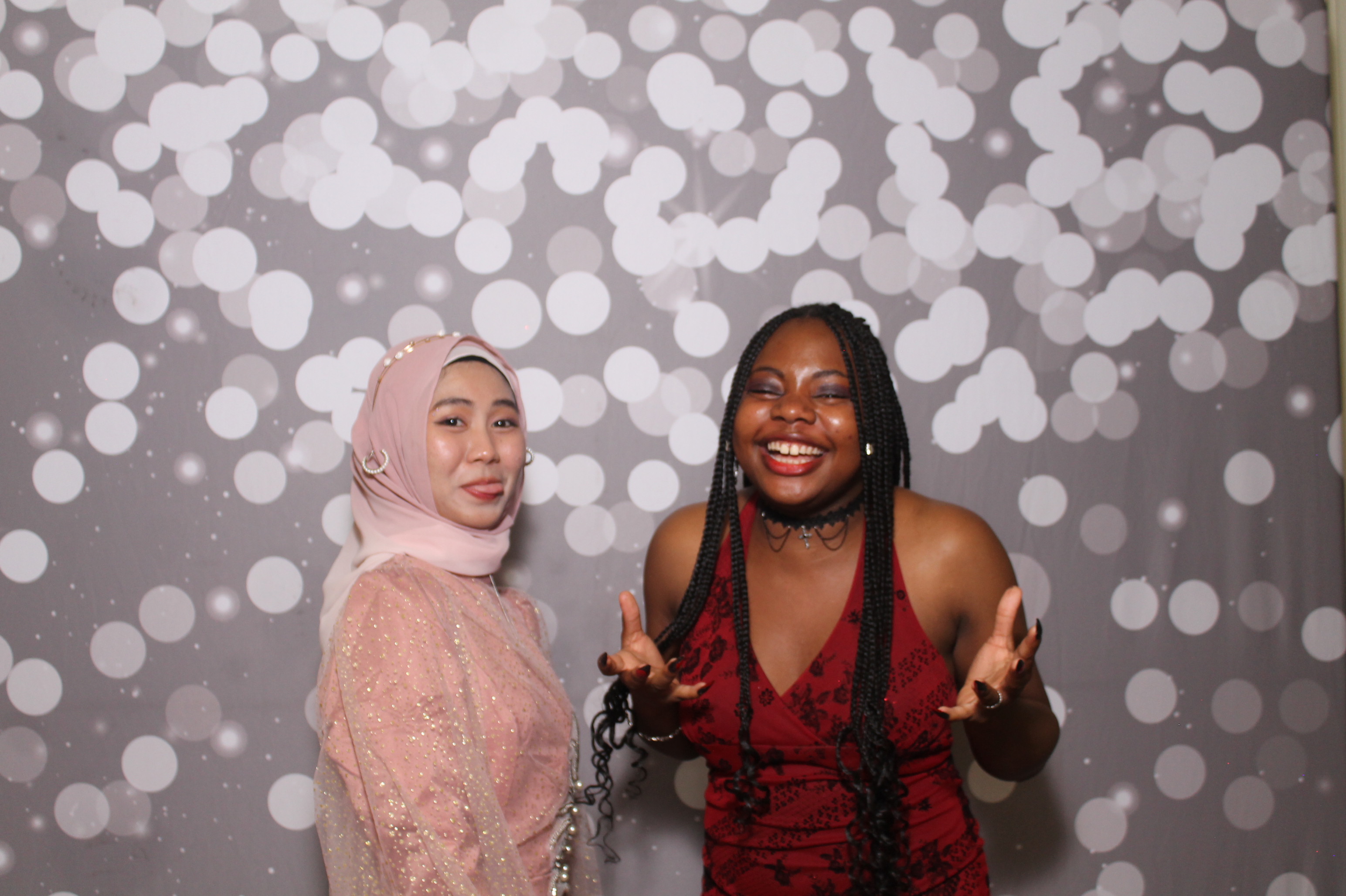 Walnut Hills Homecoming | View more photos from the event at gallery.photoboothcincy.com/u/PhotoBoothCincy/Walnut-Hills-Homecoming