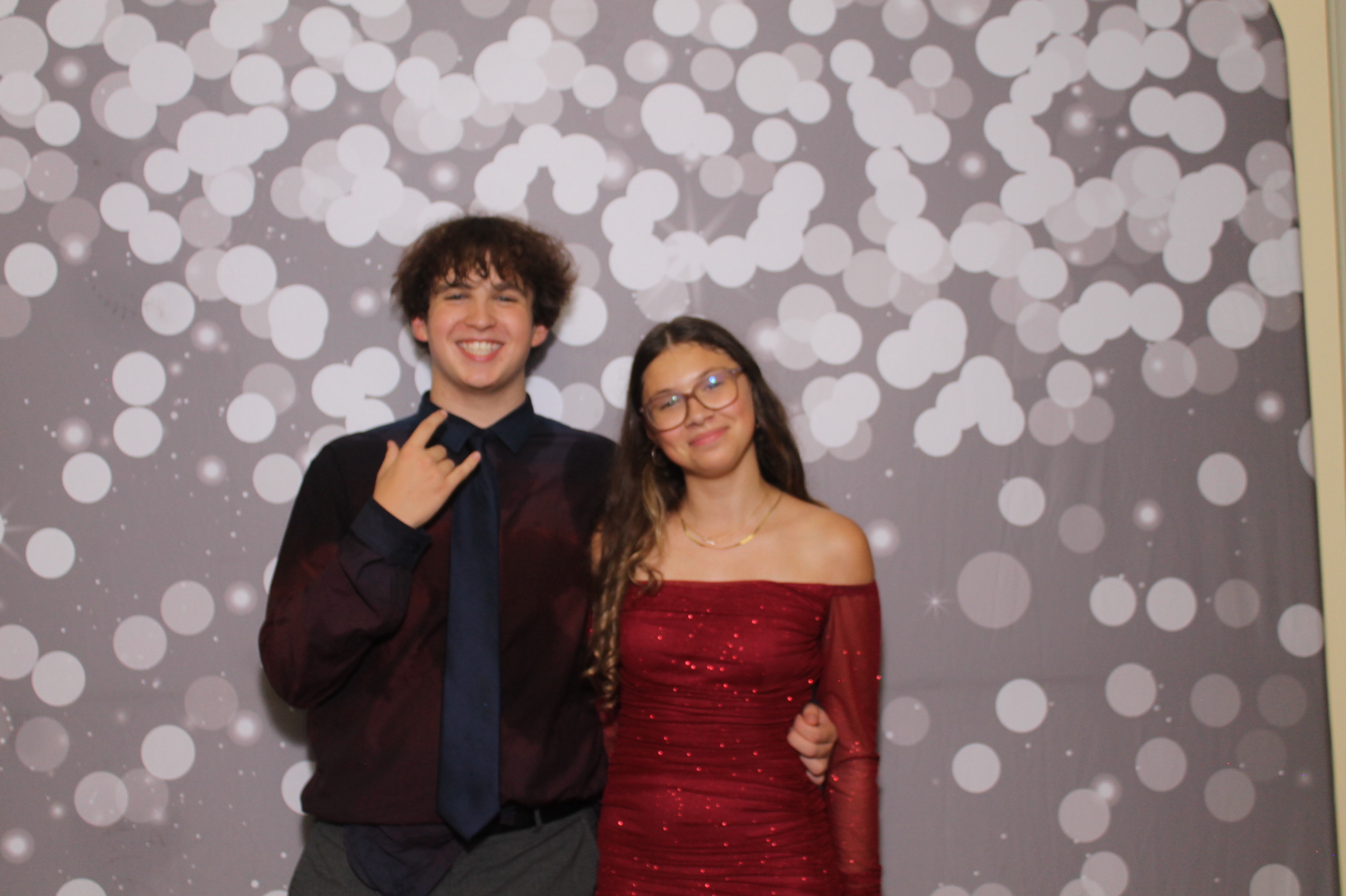 Walnut Hills Homecoming | View more photos from the event at gallery.photoboothcincy.com/u/PhotoBoothCincy/Walnut-Hills-Homecoming