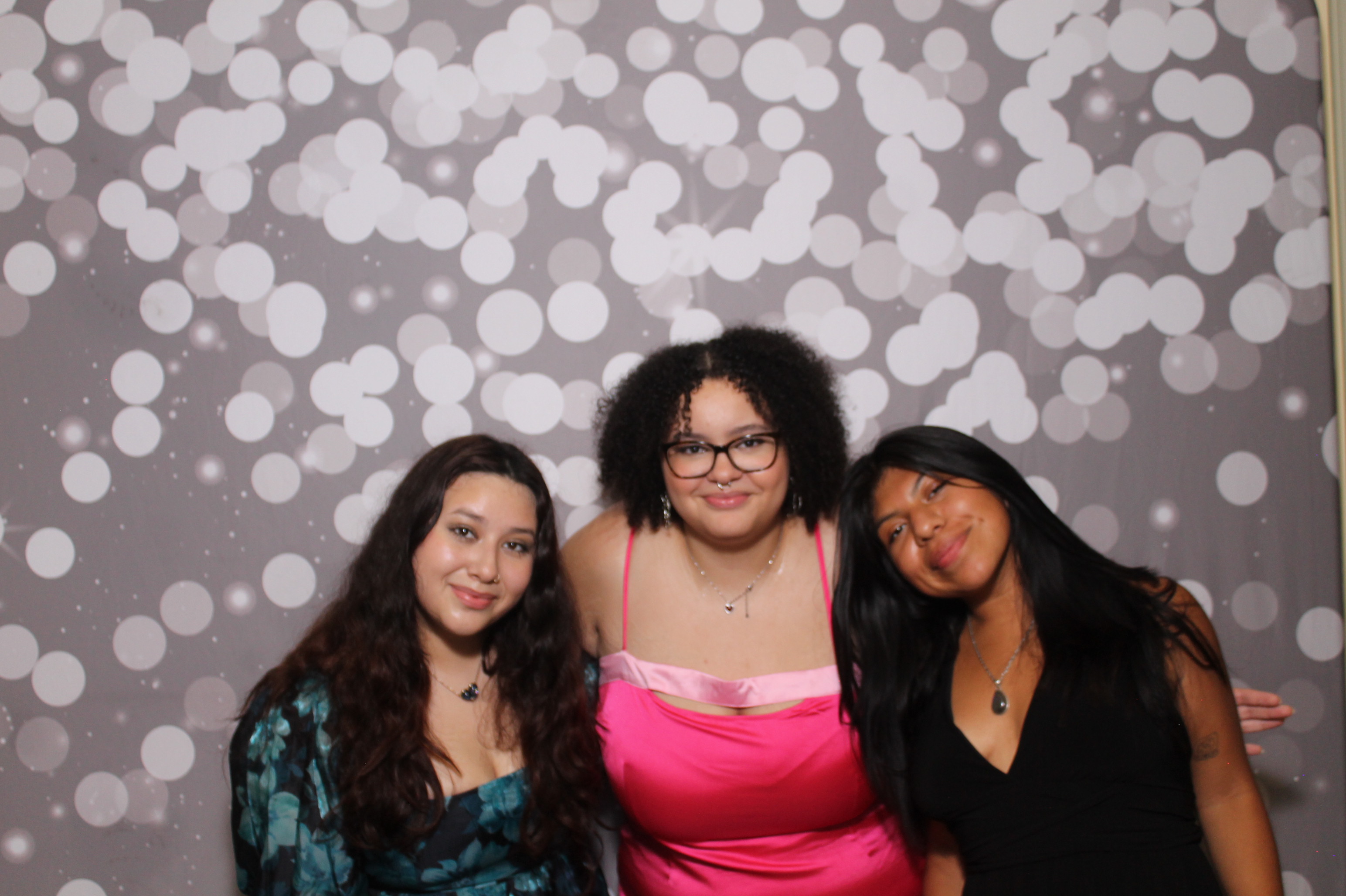 Walnut Hills Homecoming | View more photos from the event at gallery.photoboothcincy.com/u/PhotoBoothCincy/Walnut-Hills-Homecoming