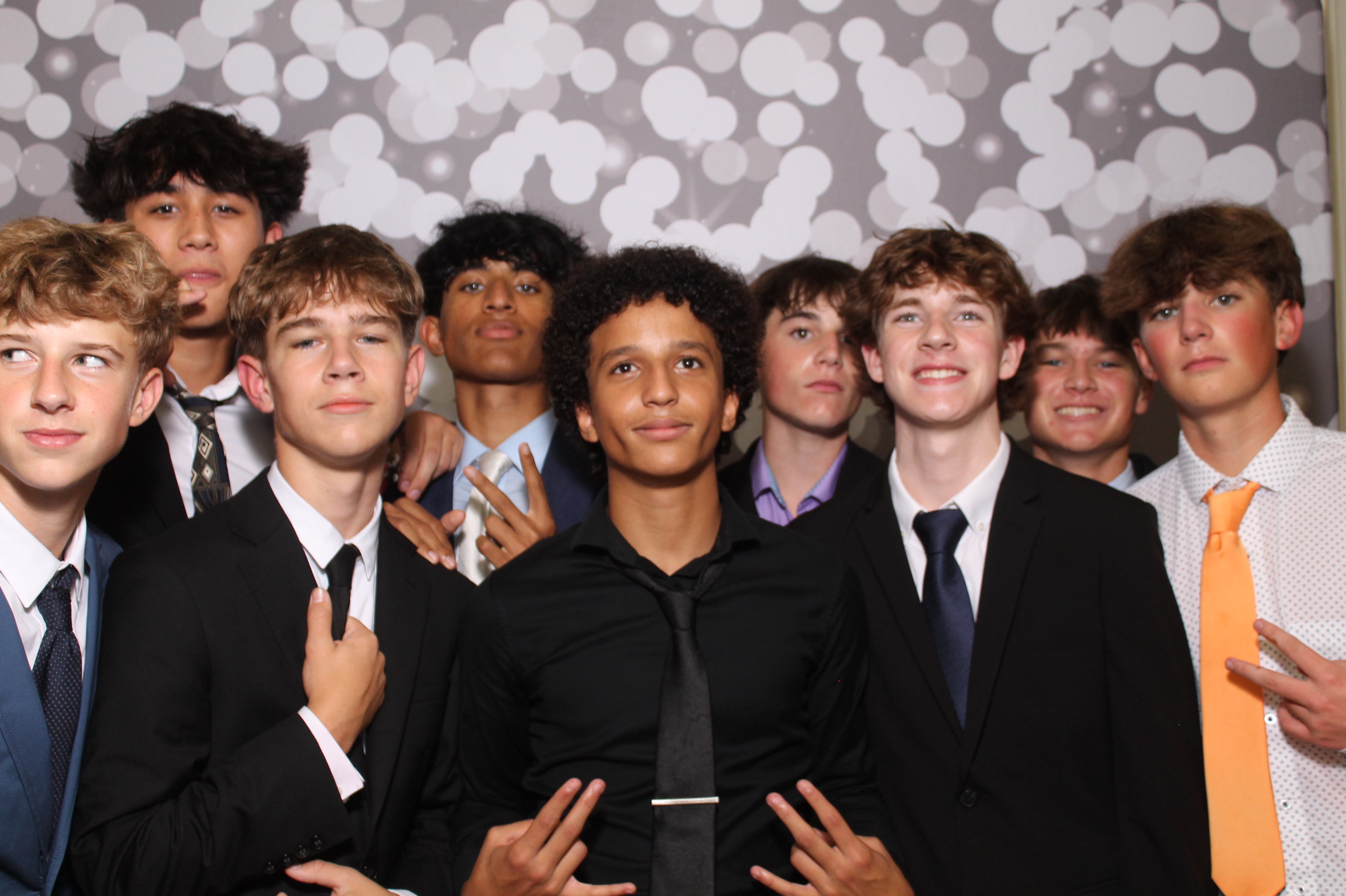 Walnut Hills Homecoming | View more photos from the event at gallery.photoboothcincy.com/u/PhotoBoothCincy/Walnut-Hills-Homecoming