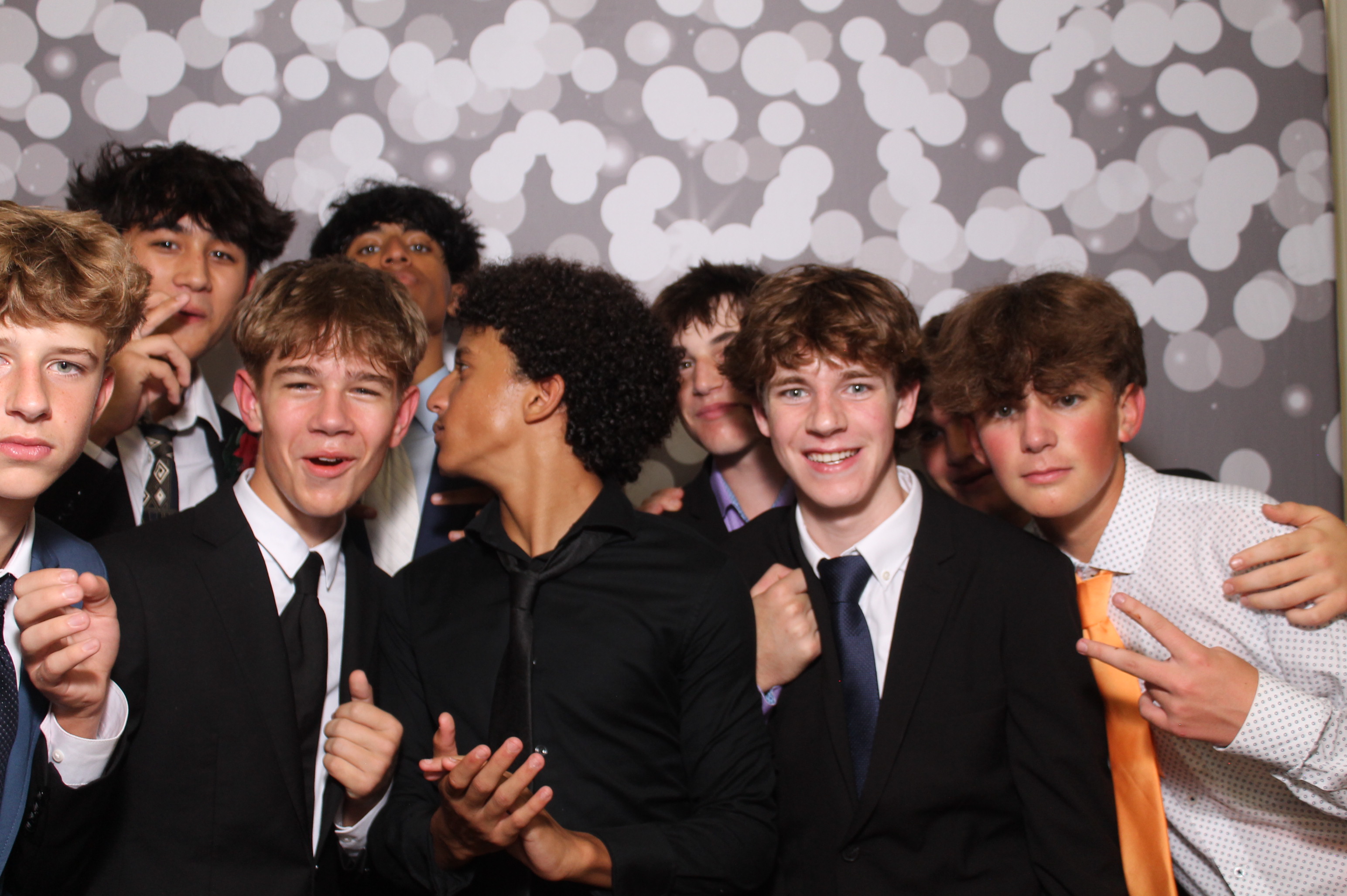 Walnut Hills Homecoming | View more photos from the event at gallery.photoboothcincy.com/u/PhotoBoothCincy/Walnut-Hills-Homecoming