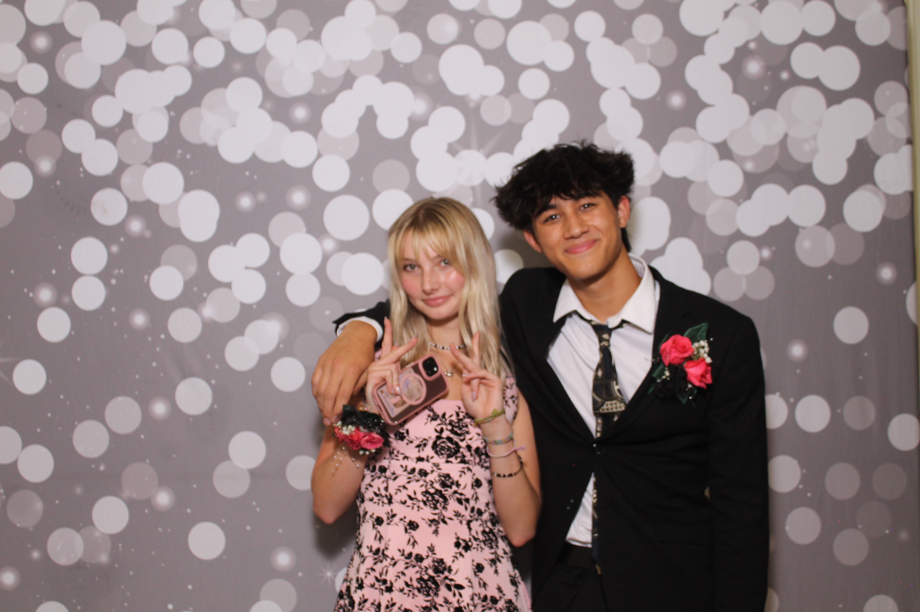 Walnut Hills Homecoming | View more photos from the event at gallery.photoboothcincy.com/u/PhotoBoothCincy/Walnut-Hills-Homecoming