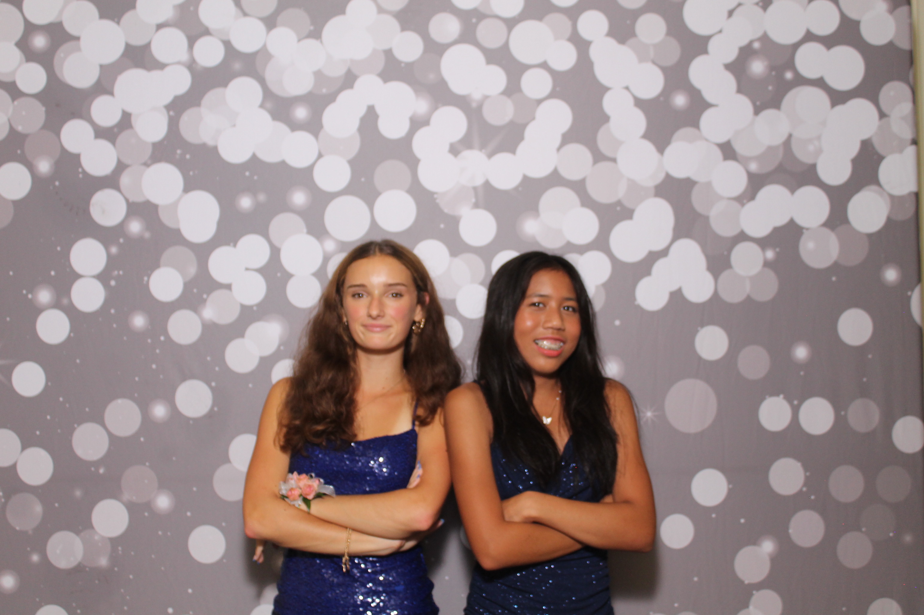Walnut Hills Homecoming | View more photos from the event at gallery.photoboothcincy.com/u/PhotoBoothCincy/Walnut-Hills-Homecoming