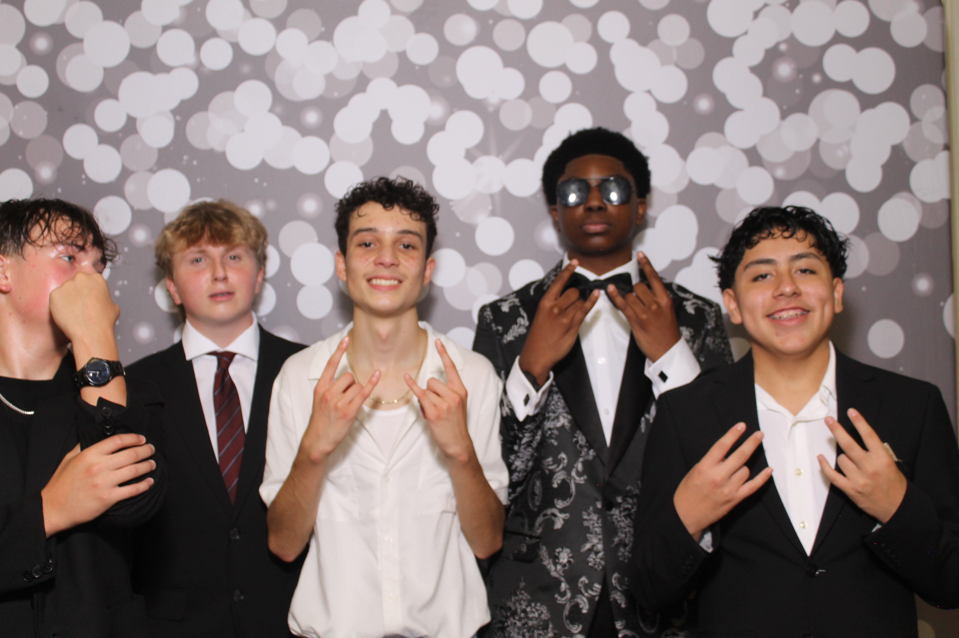 Walnut Hills Homecoming | View more photos from the event at gallery.photoboothcincy.com/u/PhotoBoothCincy/Walnut-Hills-Homecoming