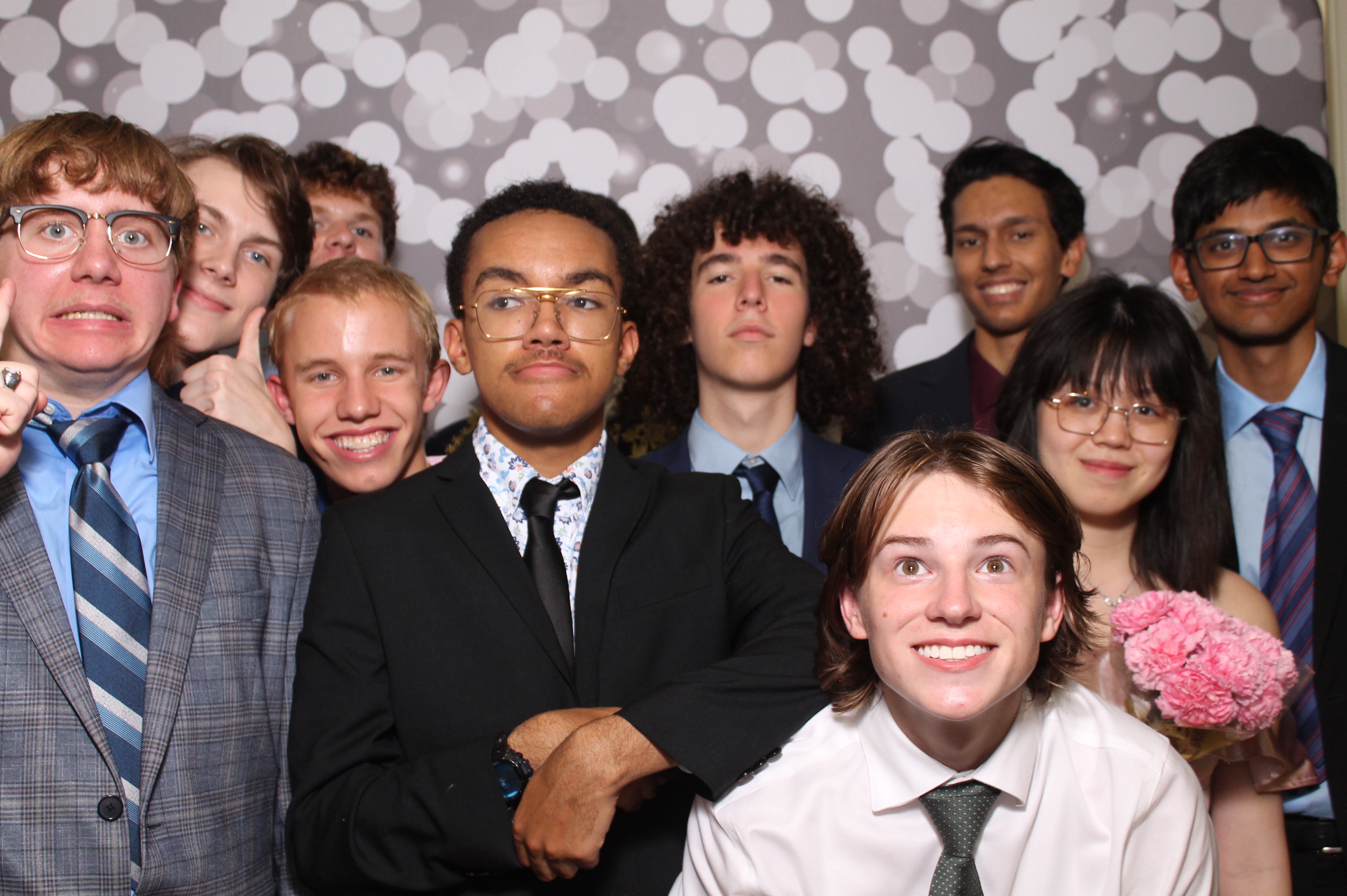 Walnut Hills Homecoming | View more photos from the event at gallery.photoboothcincy.com/u/PhotoBoothCincy/Walnut-Hills-Homecoming