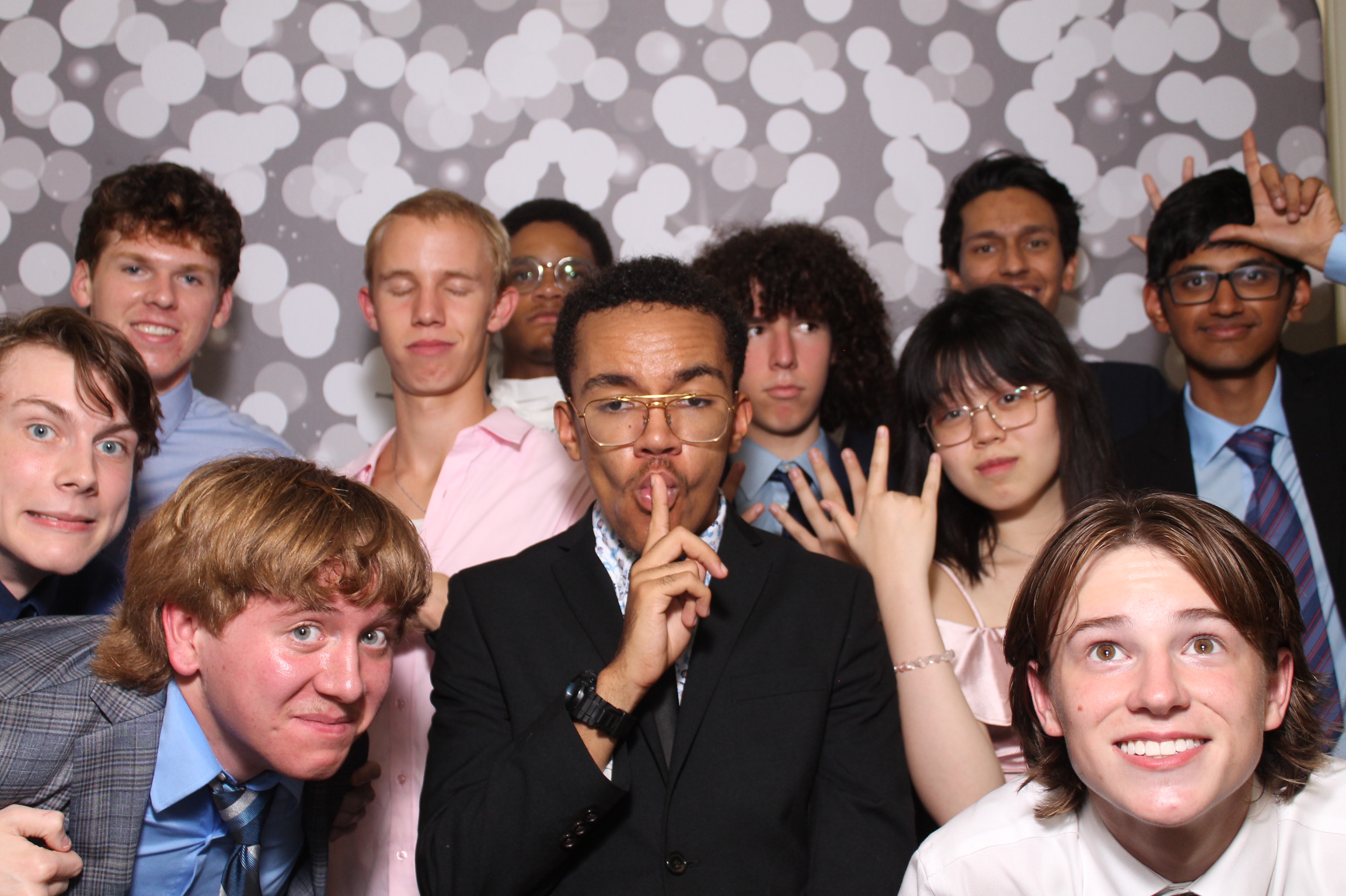 Walnut Hills Homecoming | View more photos from the event at gallery.photoboothcincy.com/u/PhotoBoothCincy/Walnut-Hills-Homecoming