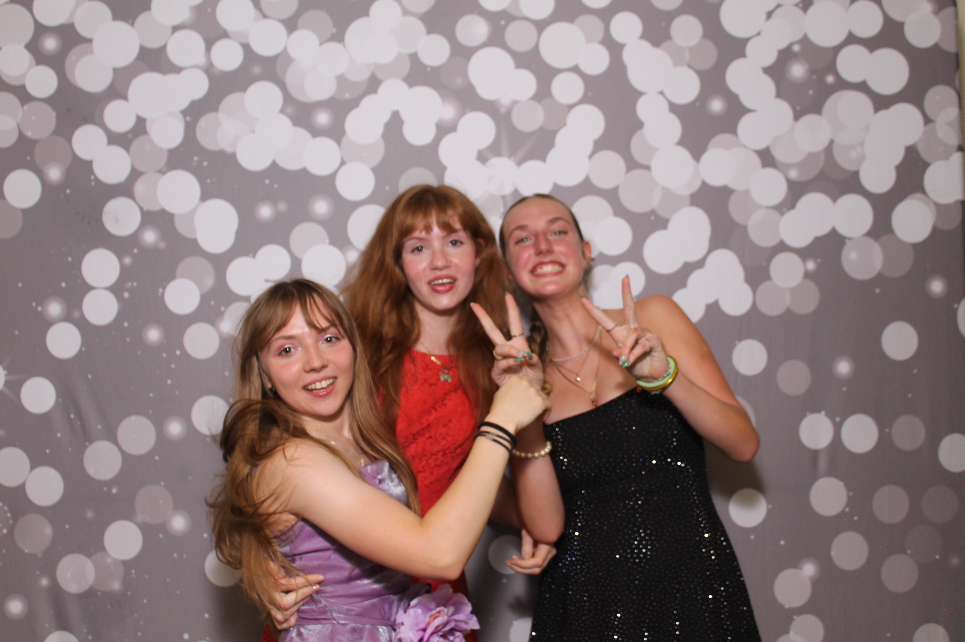 Walnut Hills Homecoming | View more photos from the event at gallery.photoboothcincy.com/u/PhotoBoothCincy/Walnut-Hills-Homecoming