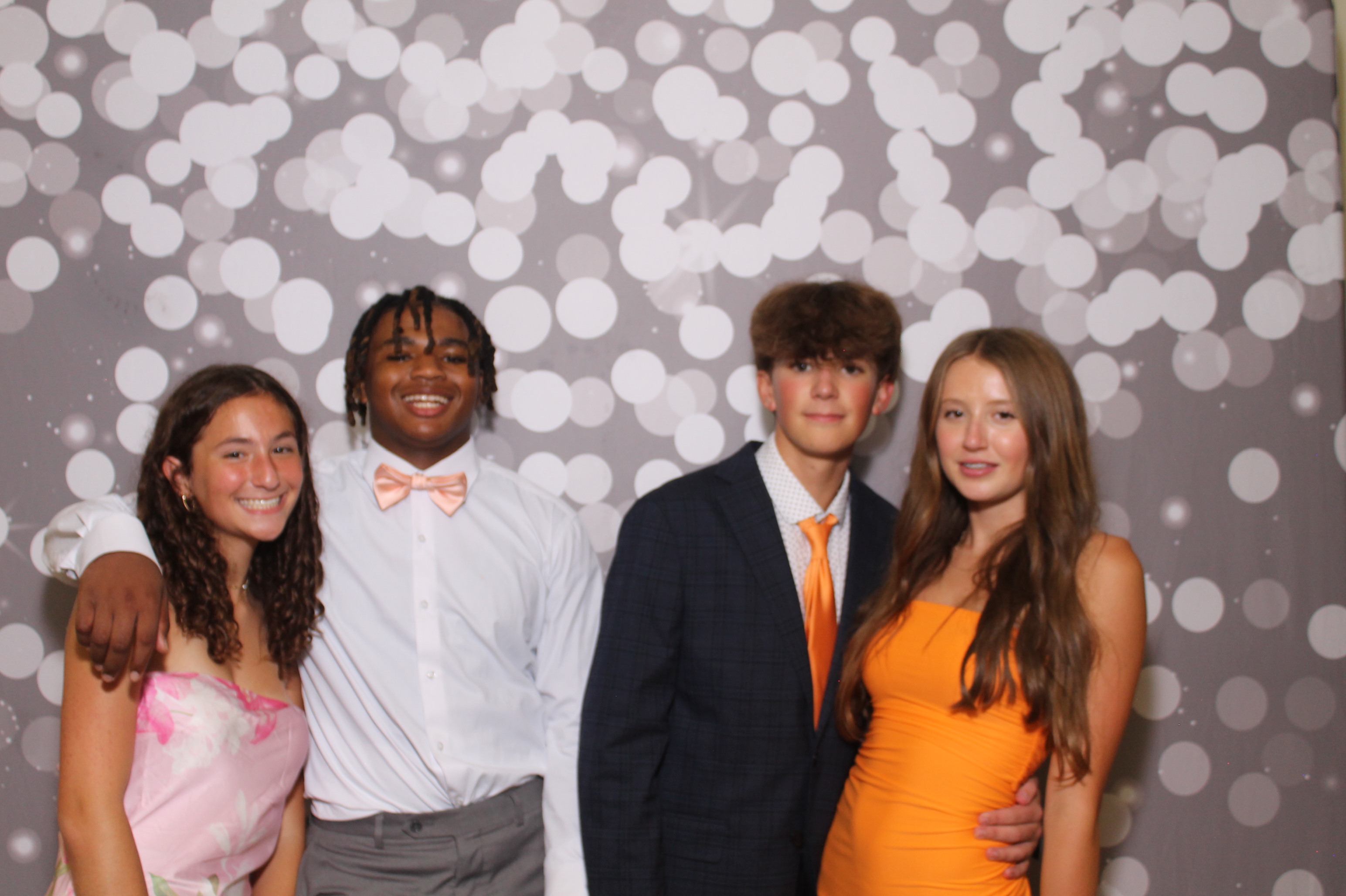 Walnut Hills Homecoming | View more photos from the event at gallery.photoboothcincy.com/u/PhotoBoothCincy/Walnut-Hills-Homecoming