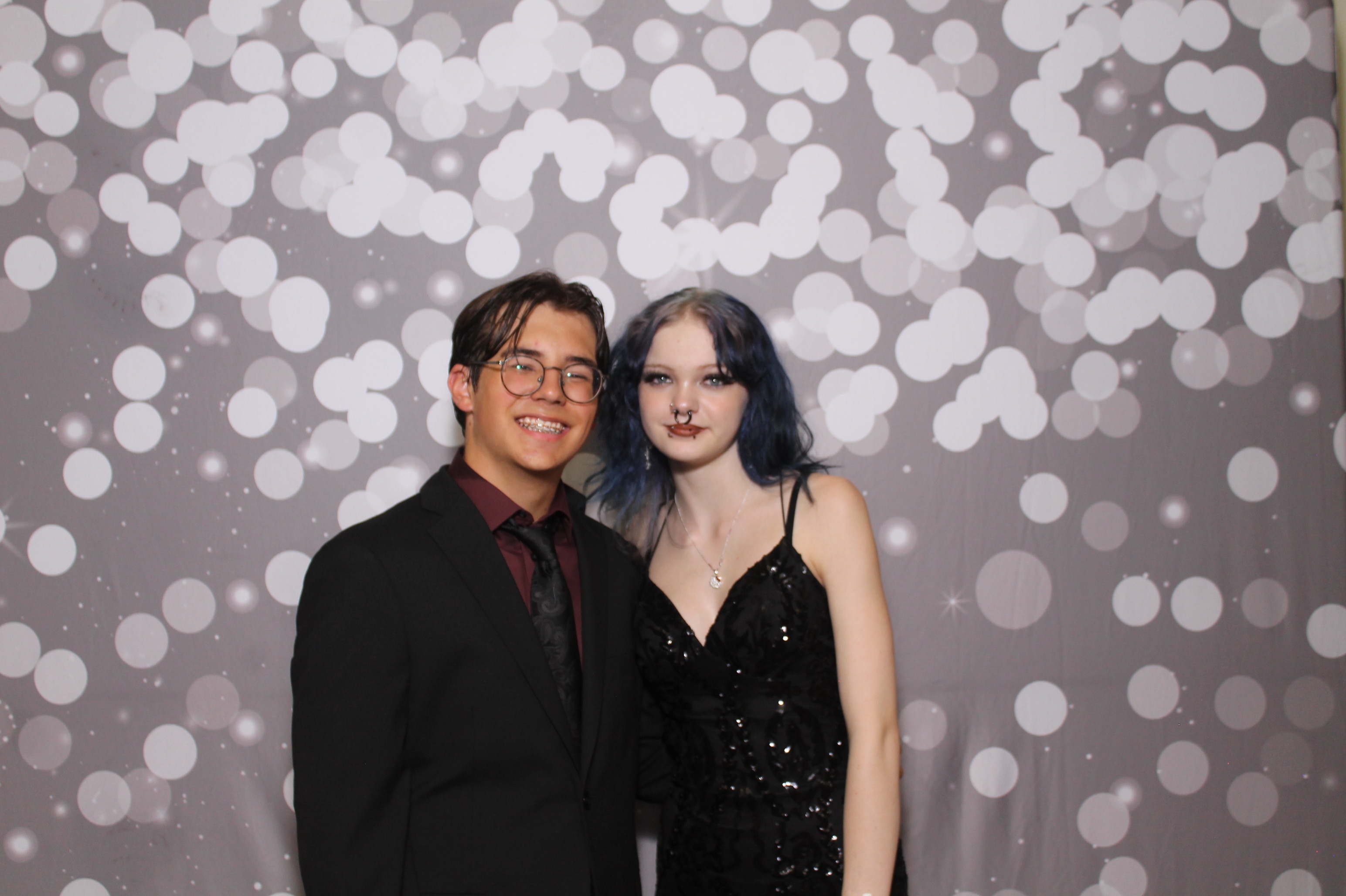 Walnut Hills Homecoming | View more photos from the event at gallery.photoboothcincy.com/u/PhotoBoothCincy/Walnut-Hills-Homecoming
