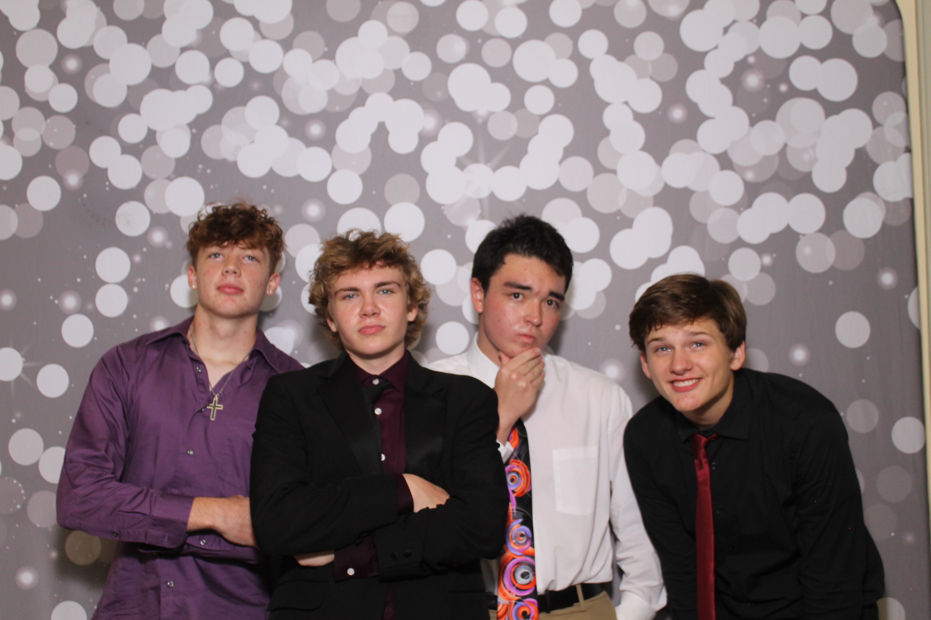 Walnut Hills Homecoming | View more photos from the event at gallery.photoboothcincy.com/u/PhotoBoothCincy/Walnut-Hills-Homecoming