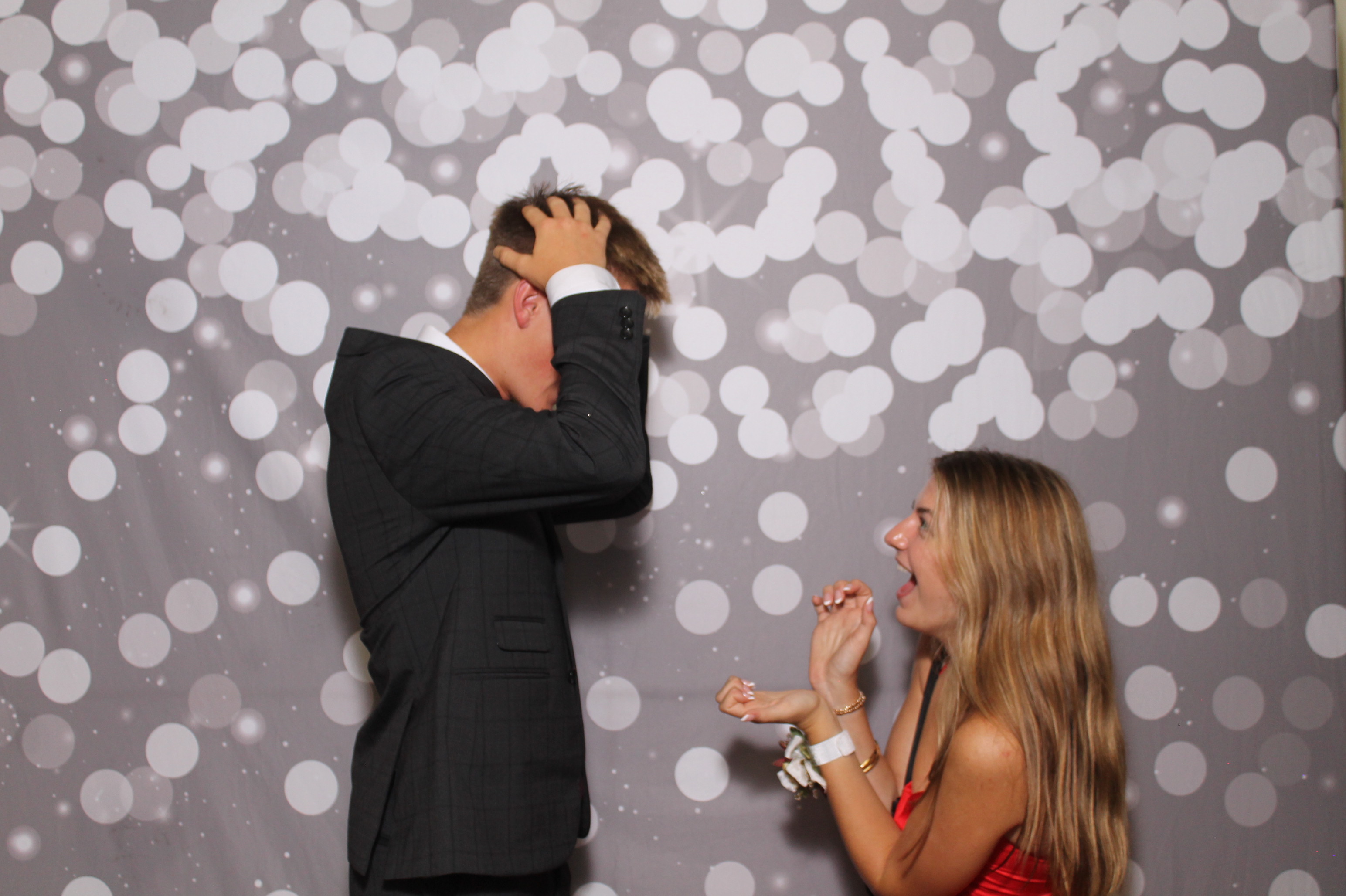 Walnut Hills Homecoming | View more photos from the event at gallery.photoboothcincy.com/u/PhotoBoothCincy/Walnut-Hills-Homecoming