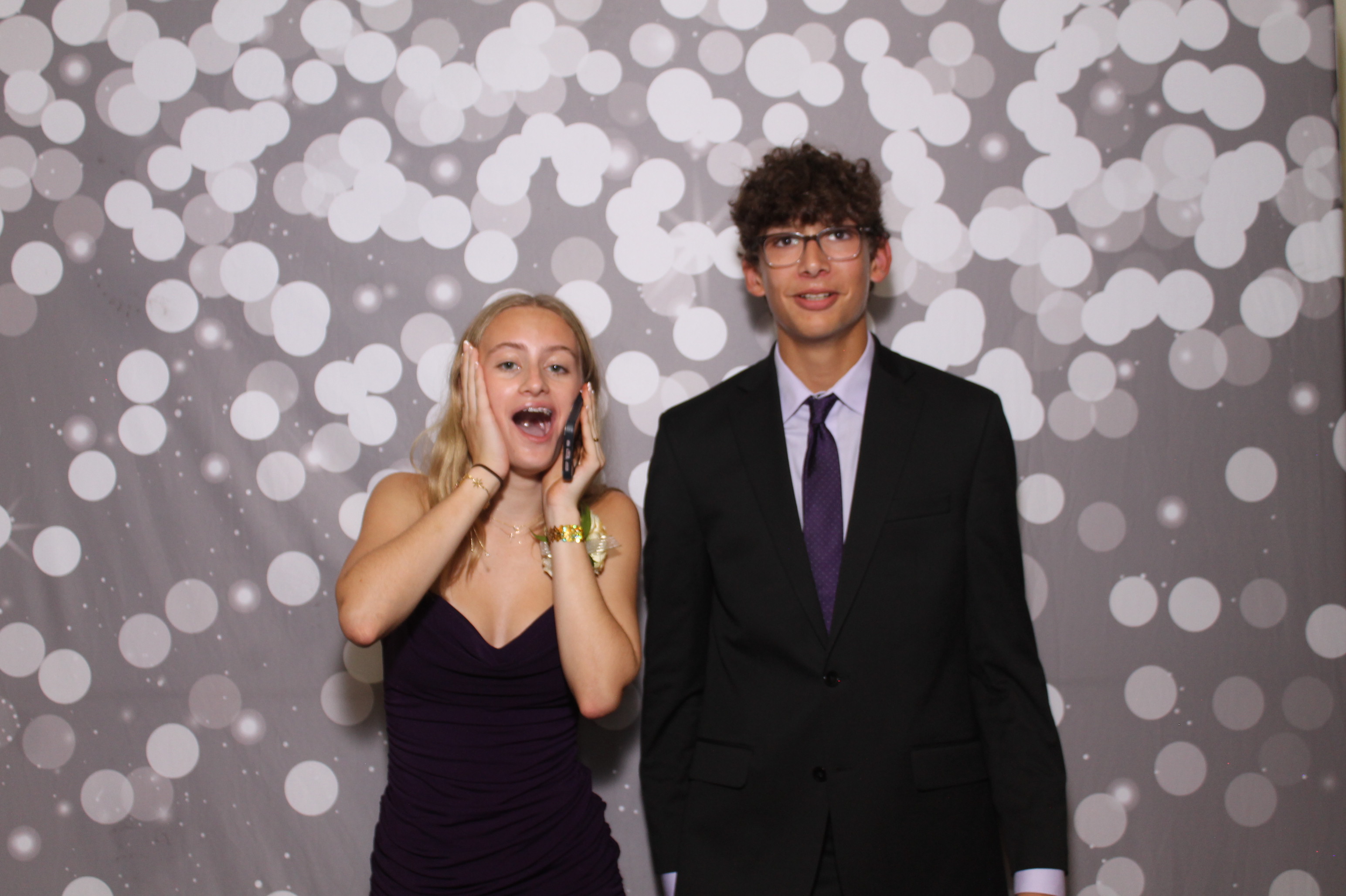Walnut Hills Homecoming | View more photos from the event at gallery.photoboothcincy.com/u/PhotoBoothCincy/Walnut-Hills-Homecoming