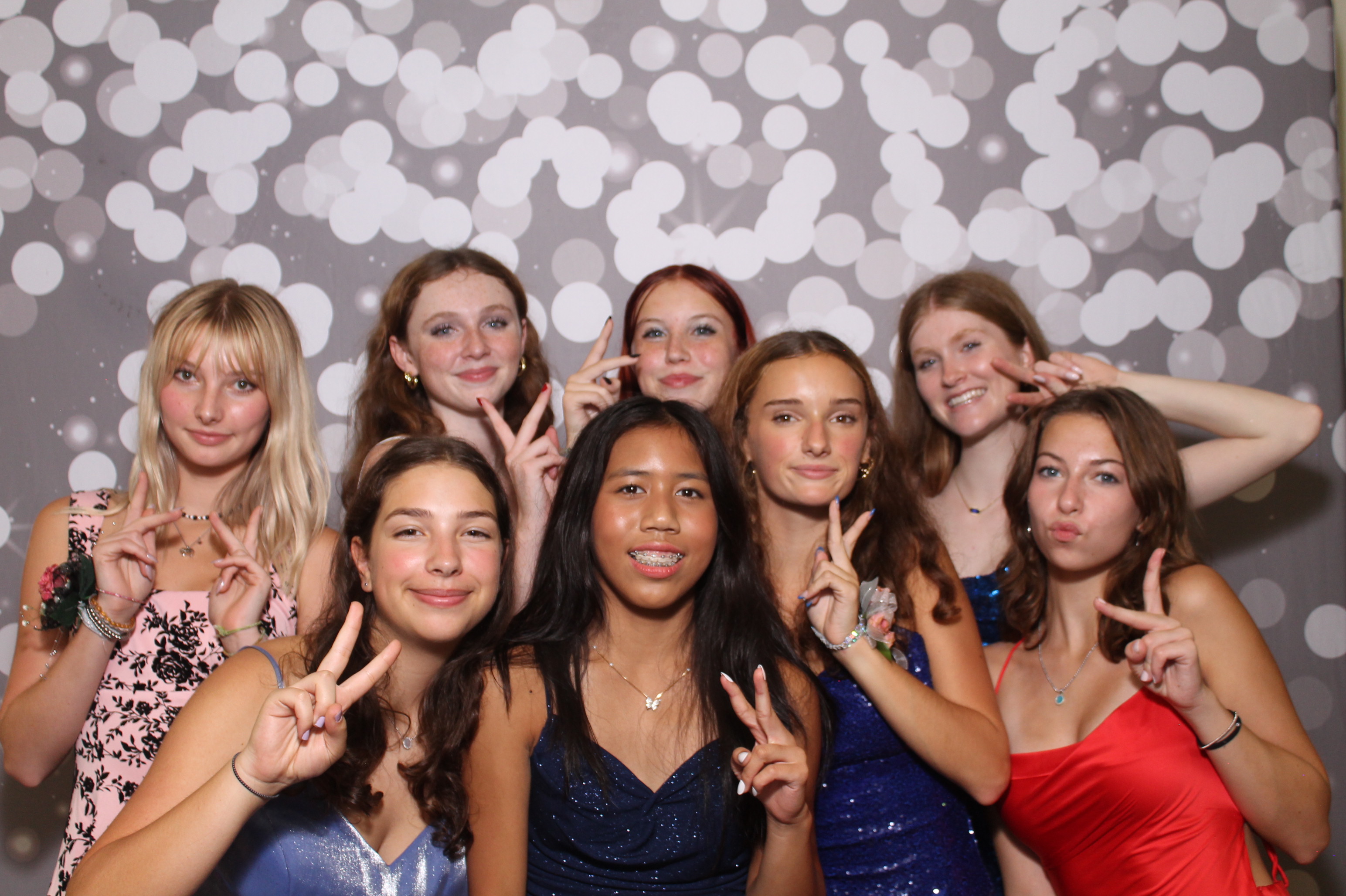 Walnut Hills Homecoming | View more photos from the event at gallery.photoboothcincy.com/u/PhotoBoothCincy/Walnut-Hills-Homecoming