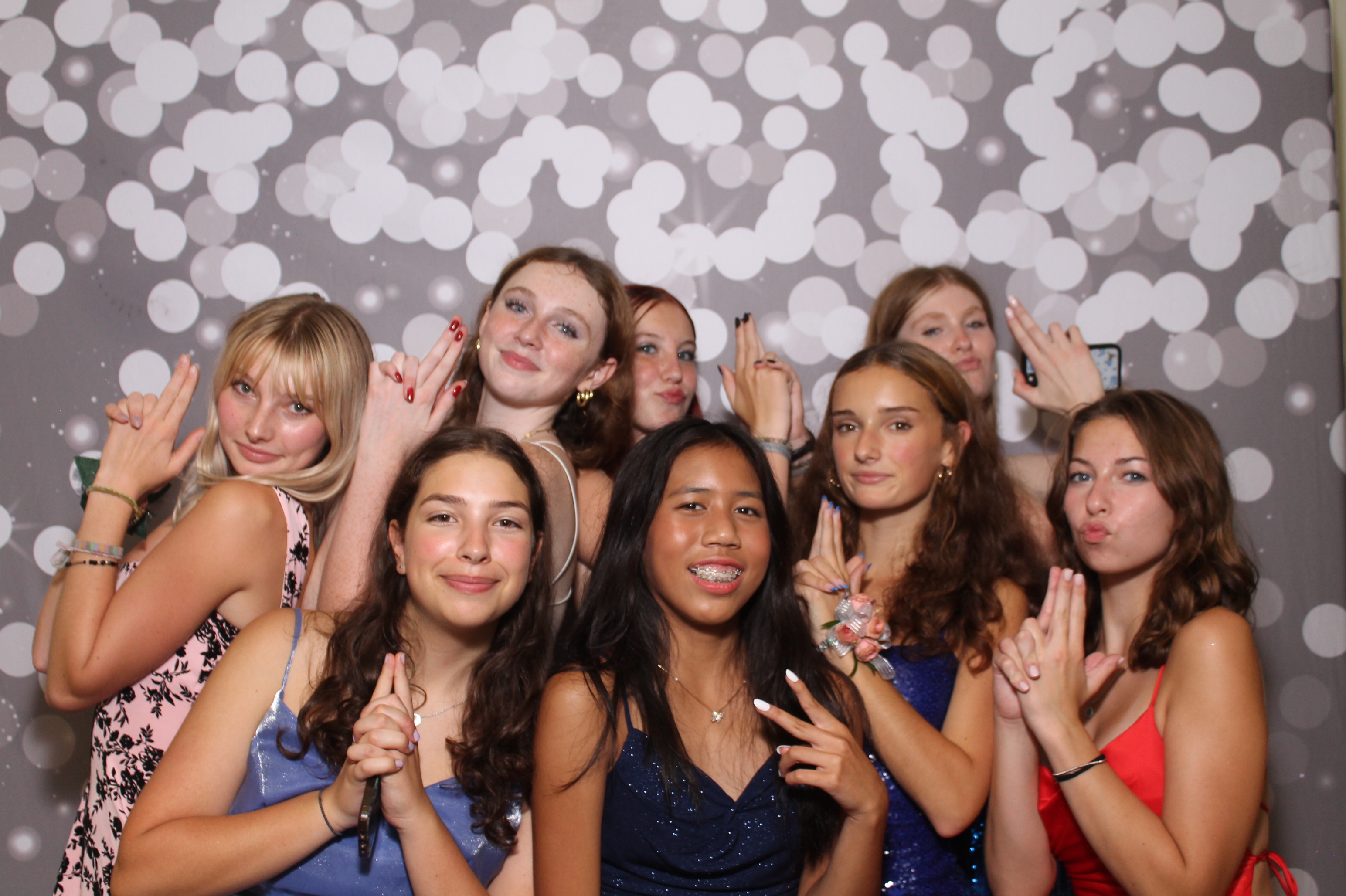 Walnut Hills Homecoming | View more photos from the event at gallery.photoboothcincy.com/u/PhotoBoothCincy/Walnut-Hills-Homecoming