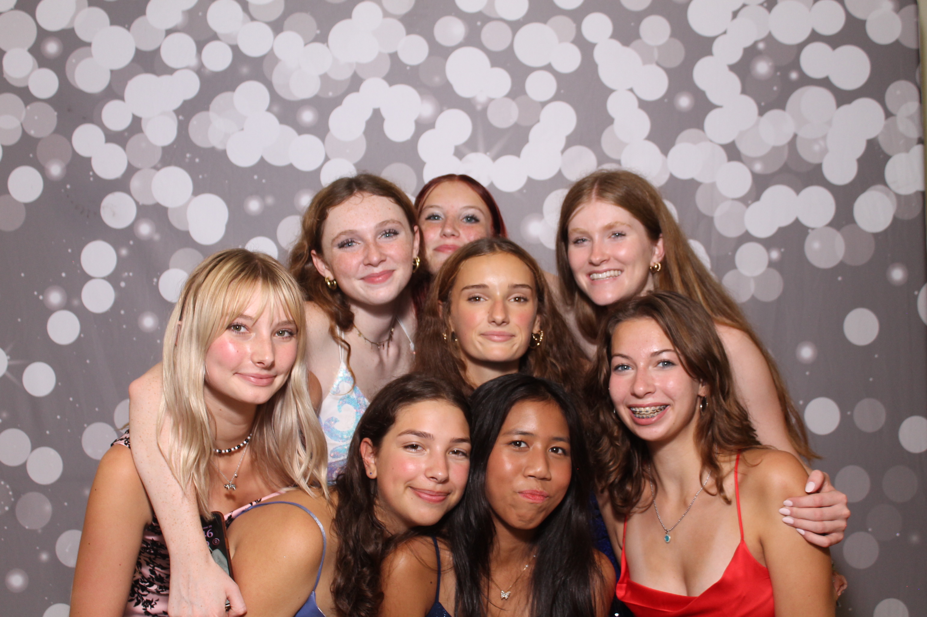 Walnut Hills Homecoming | View more photos from the event at gallery.photoboothcincy.com/u/PhotoBoothCincy/Walnut-Hills-Homecoming