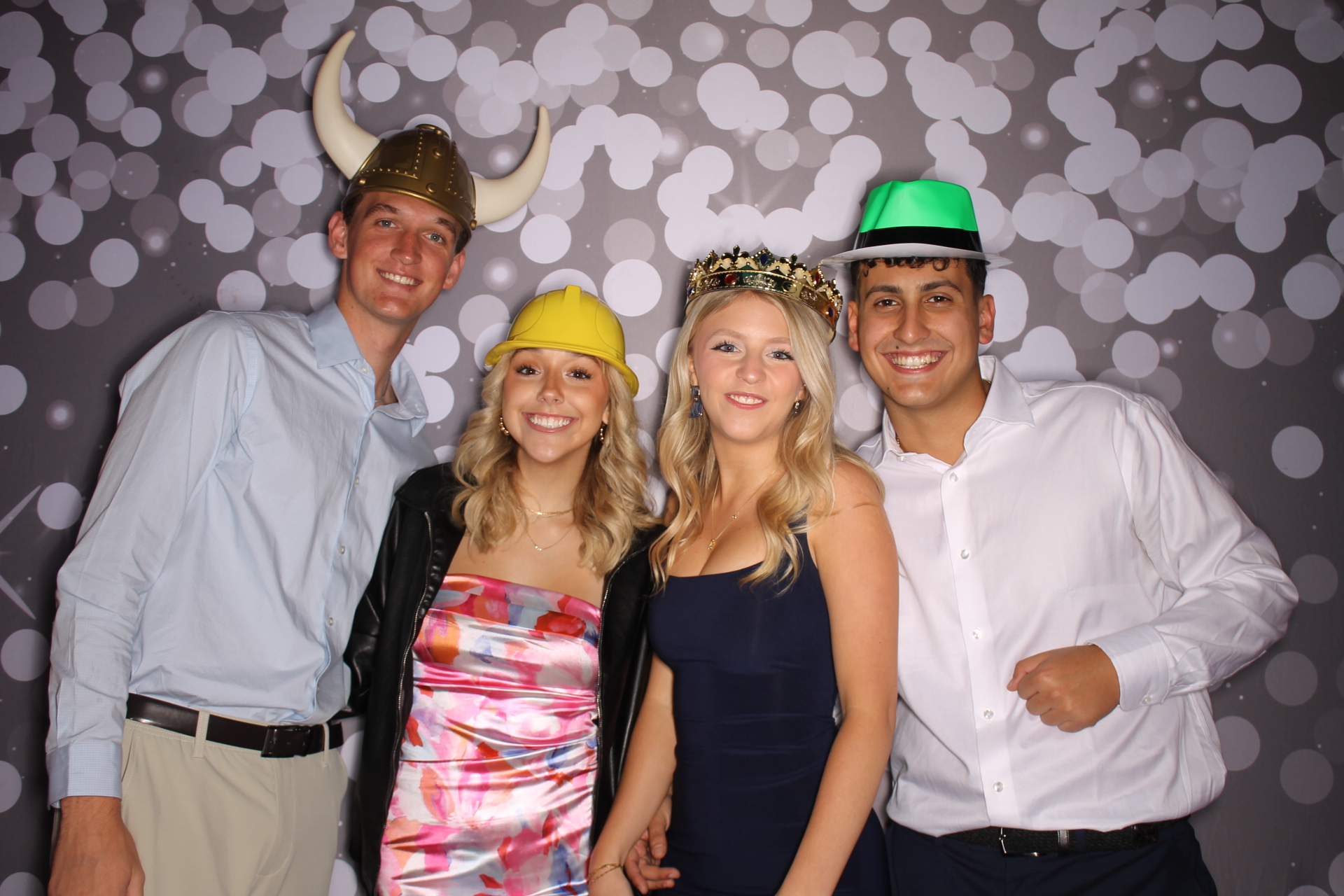 ZTA Semi Formal  | View more photos from the event at gallery.photoboothcincy.com/u/PhotoBoothCincy/ZTA-Semi-Formal