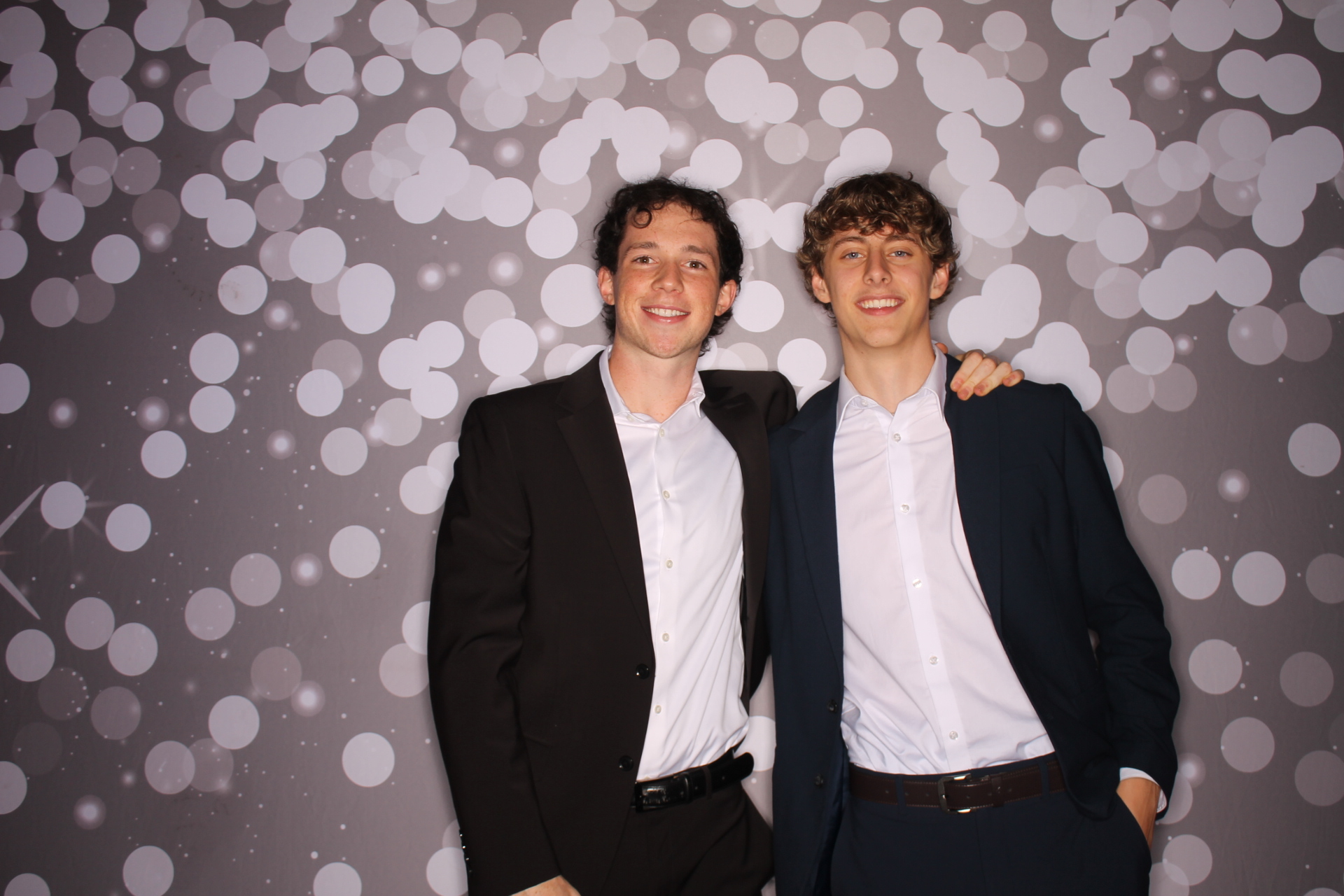 ZTA Semi Formal  | View more photos from the event at gallery.photoboothcincy.com/u/PhotoBoothCincy/ZTA-Semi-Formal