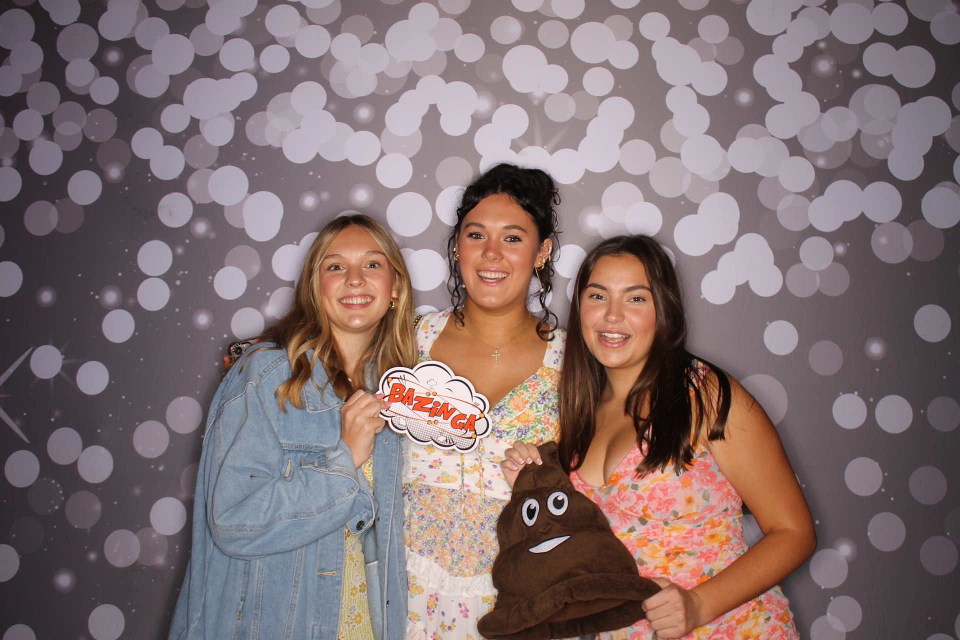 ZTA Semi Formal  | View more photos from the event at gallery.photoboothcincy.com/u/PhotoBoothCincy/ZTA-Semi-Formal